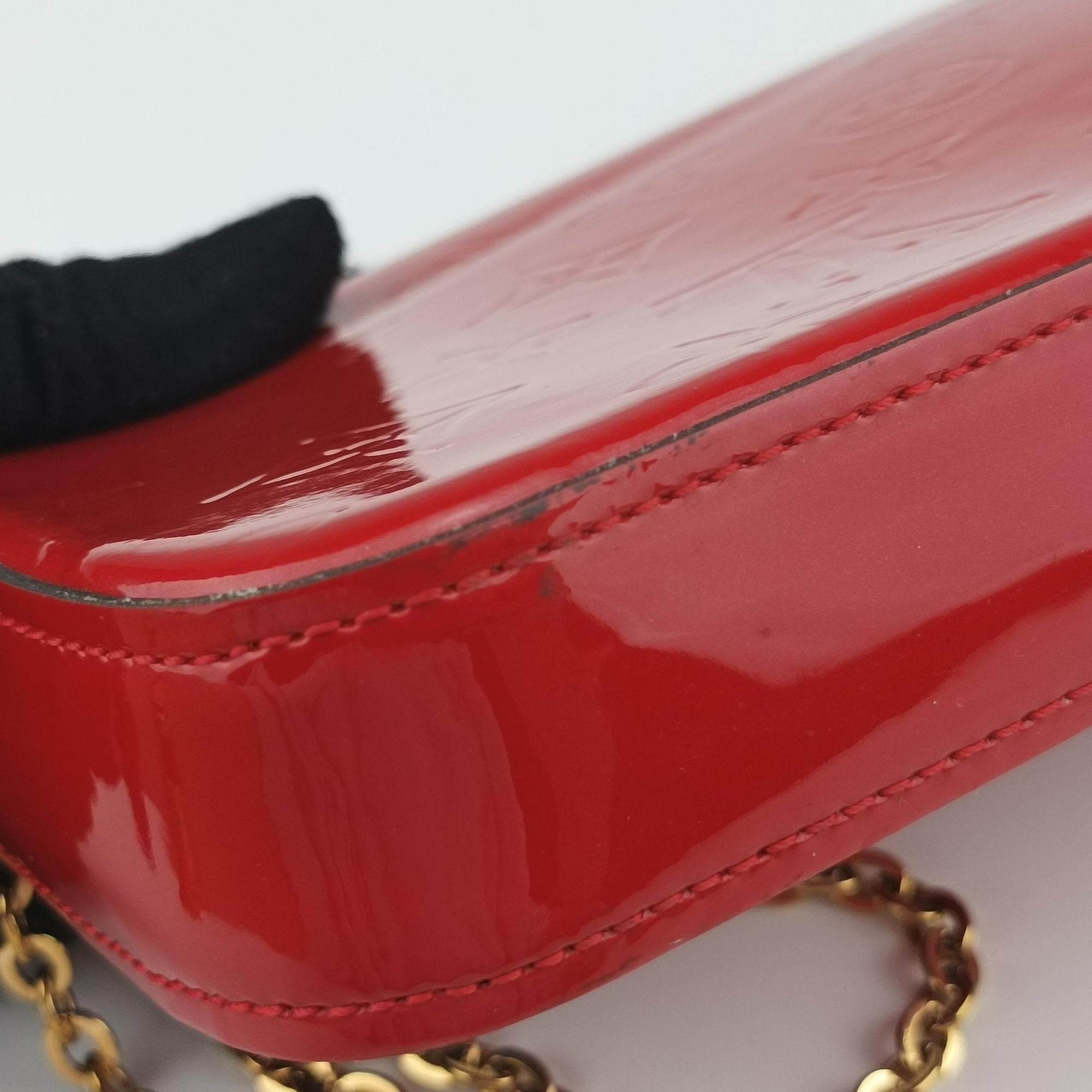 Secondhand Louis Vuitton Pochette Felicie CERISE Vernis M61293 shoulderbag | stylenewstar