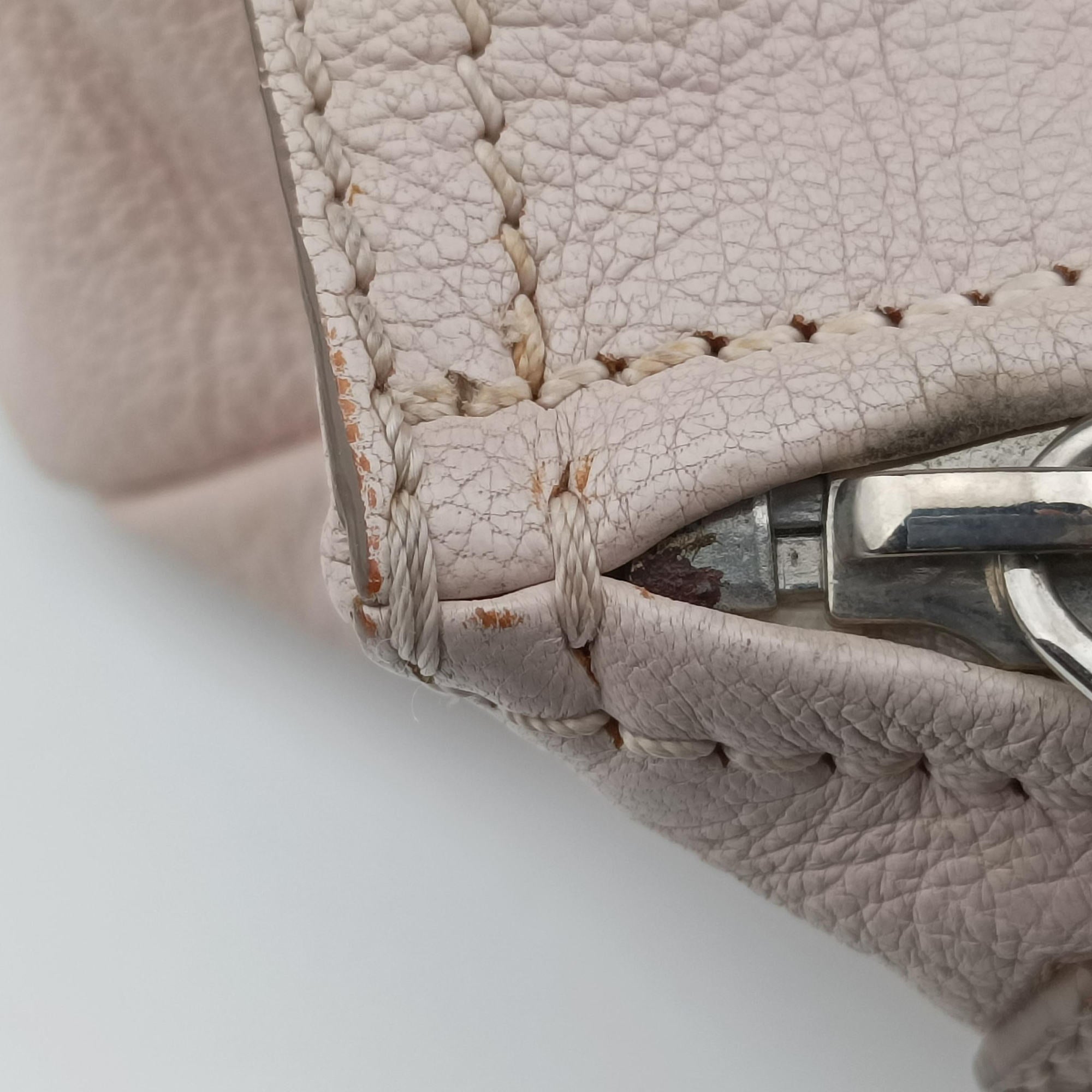 Pre-owned Givenchy Pandora Pink leather  shoulderbag | stylenewstar