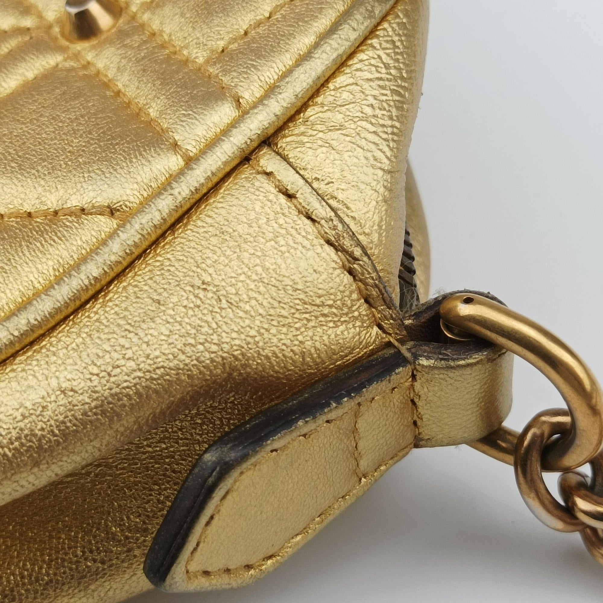 Pre-owned Gucci GG Marmont Golden Leather 447632 shoulderbag | stylenewstar