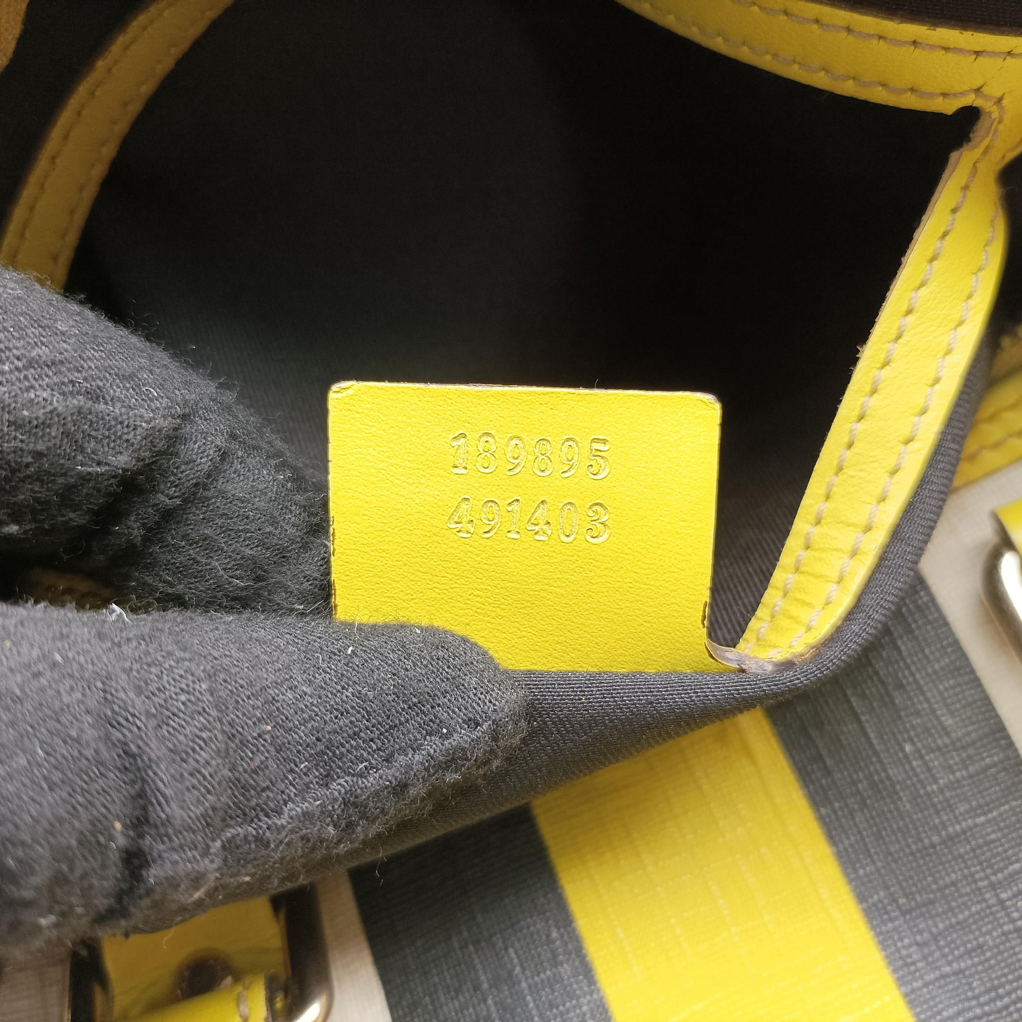 Secondhand Gucci UNICEF Joy White x Black x Yellow PVC coated canvas×leather 189895 handbag | stylenewstar