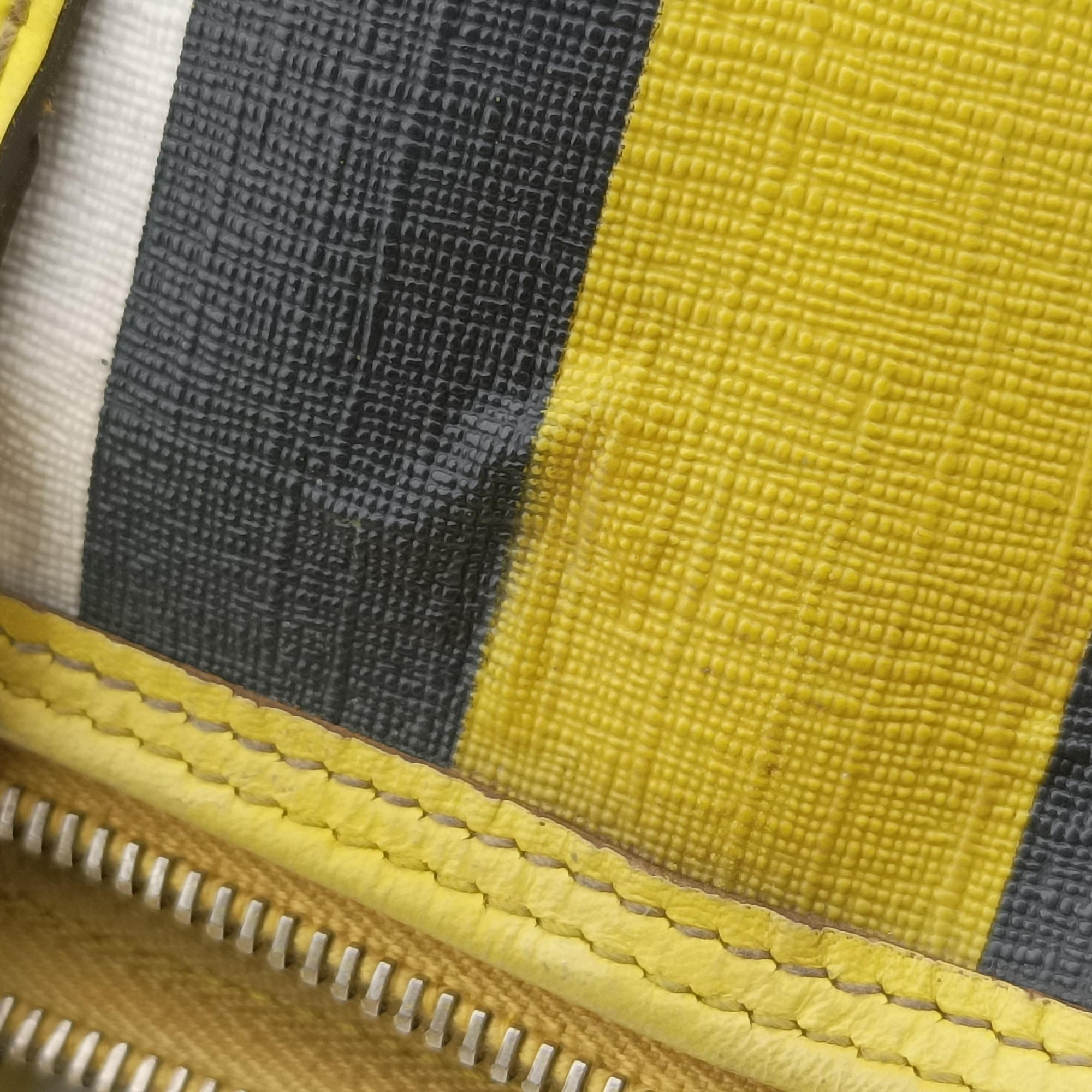 Secondhand Gucci UNICEF Joy White x Black x Yellow PVC coated canvas×leather 189895 handbag | stylenewstar