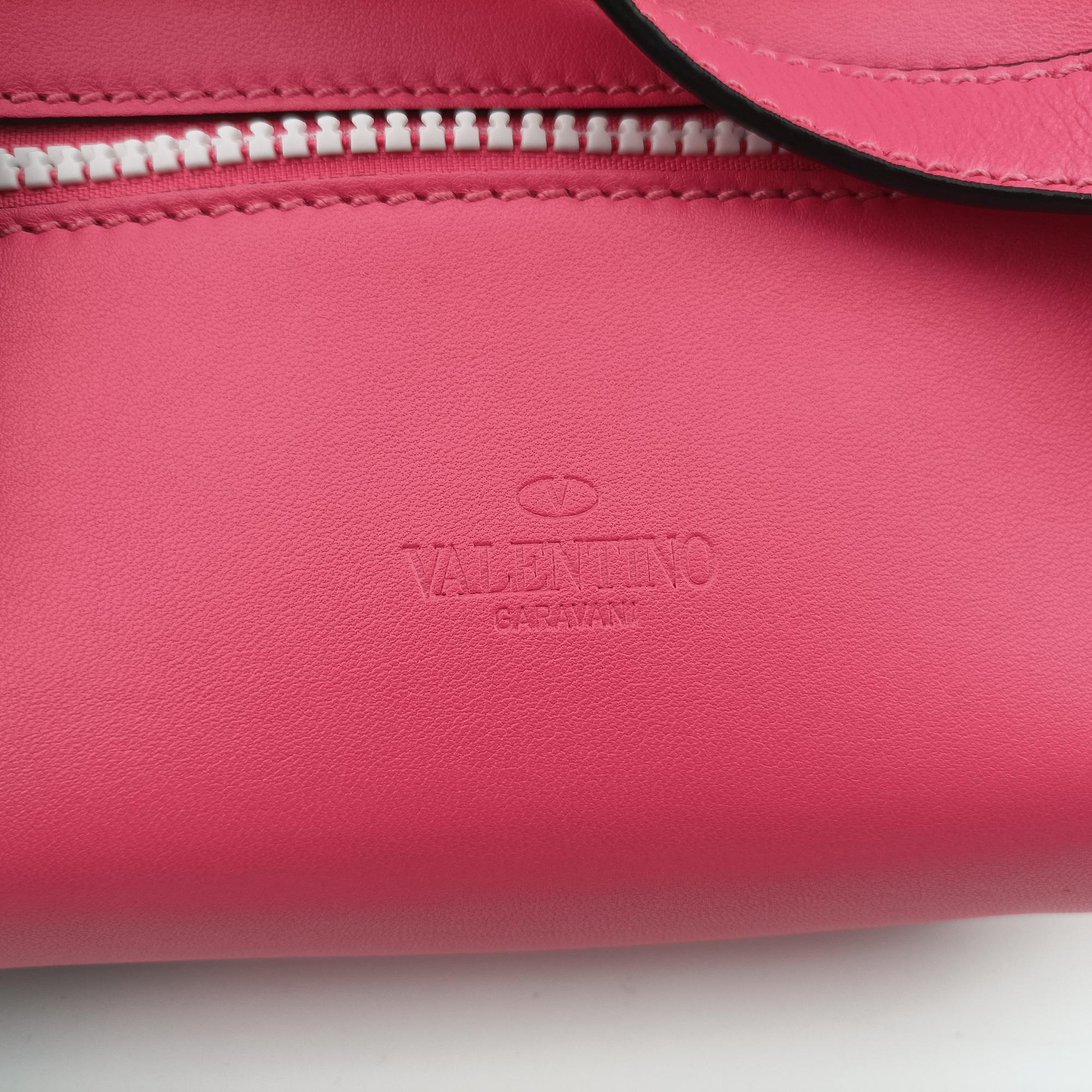 Pre-owned Valentino Rockstud Pink Leather  bum bag/waist bag | stylenewstar