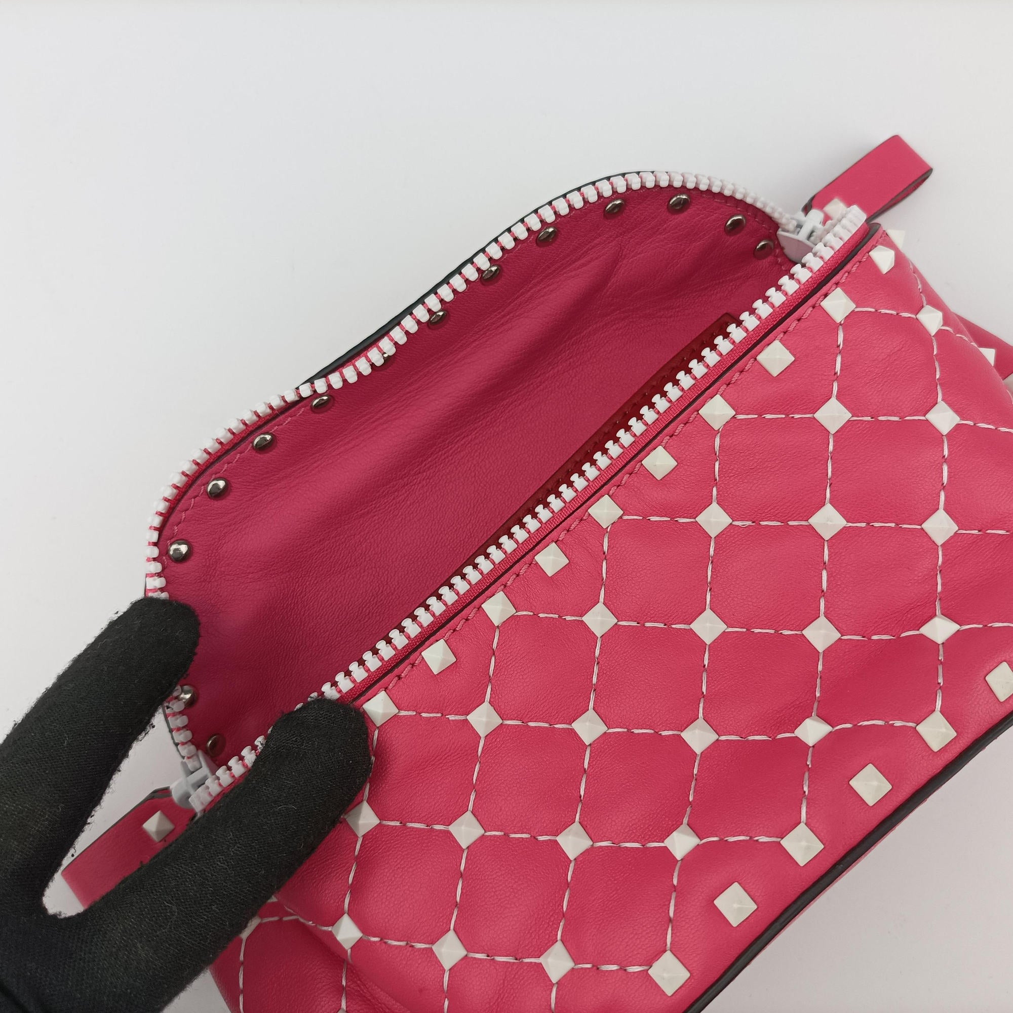 Pre-owned Valentino Rockstud Pink Leather  bum bag/waist bag | stylenewstar