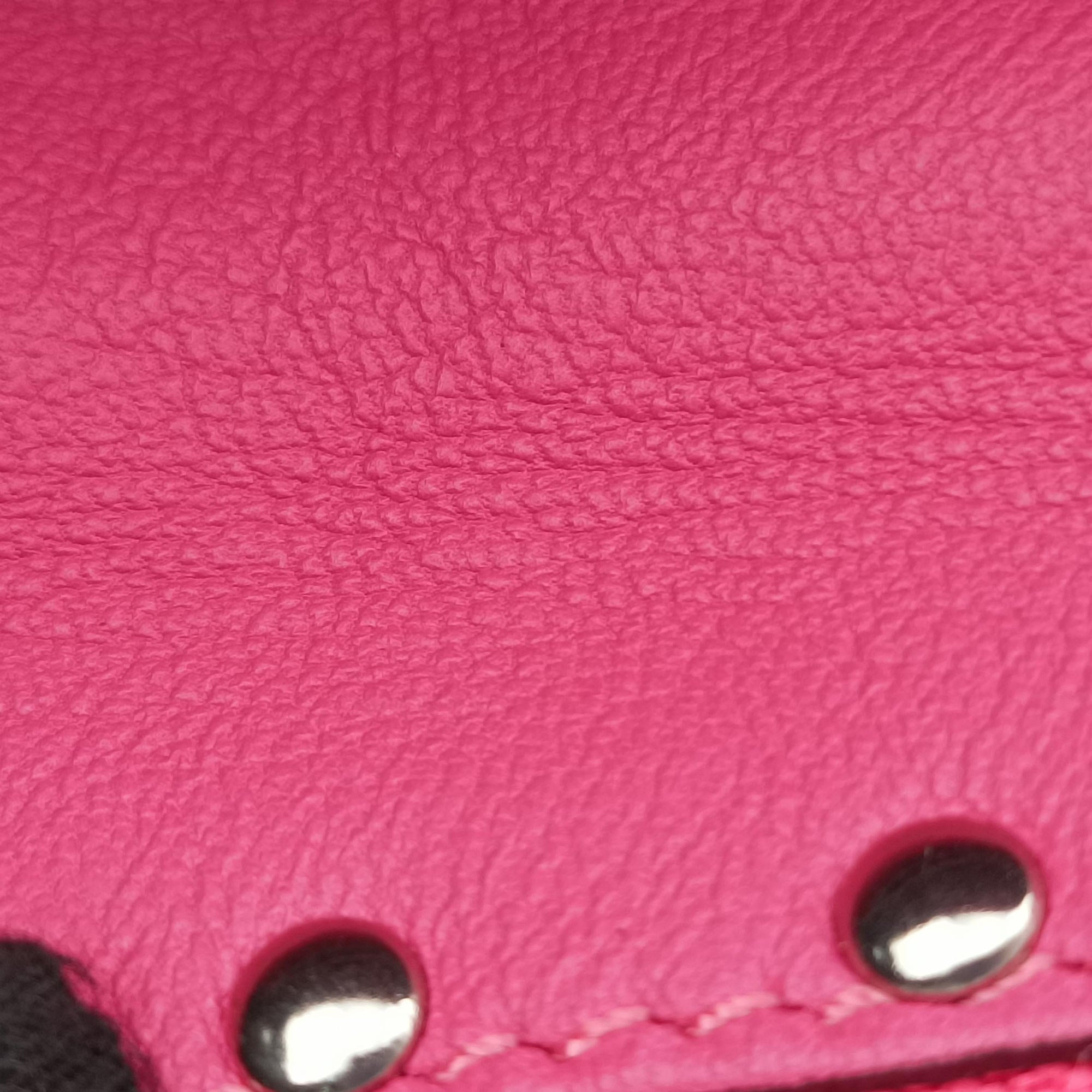 Pre-owned Valentino Rockstud Pink Leather  bum bag/waist bag | stylenewstar