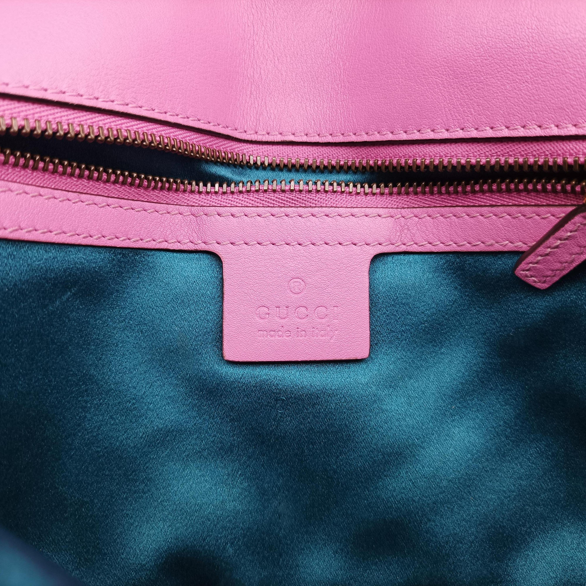 Pre-owned Gucci GG Marmont Pink velour 443497 shoulderbag | stylenewstar