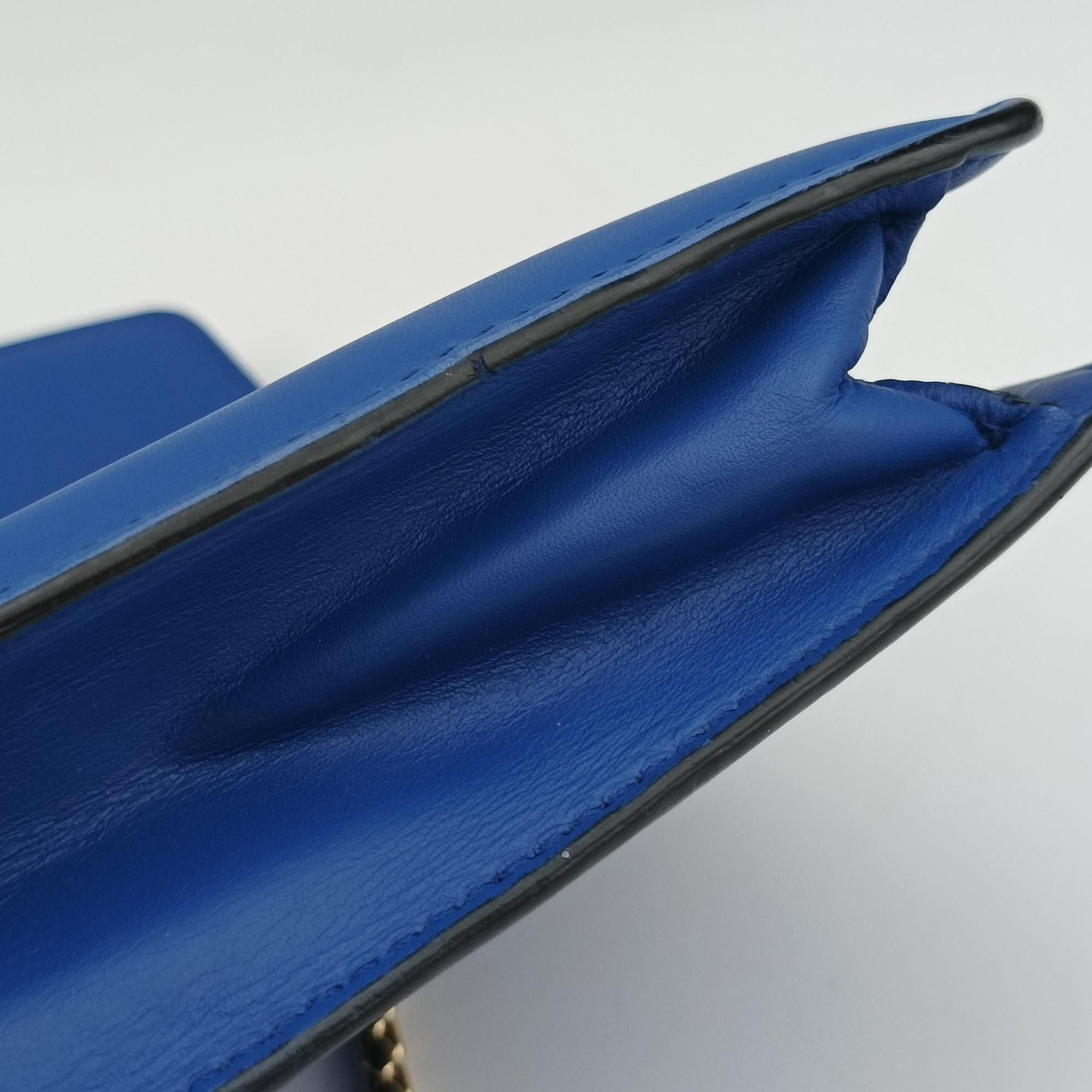 Vintage Bvlgari SERPENTI FOREVER Blue Galuchat Skin×Leather  shoulderbag | stylenewstar