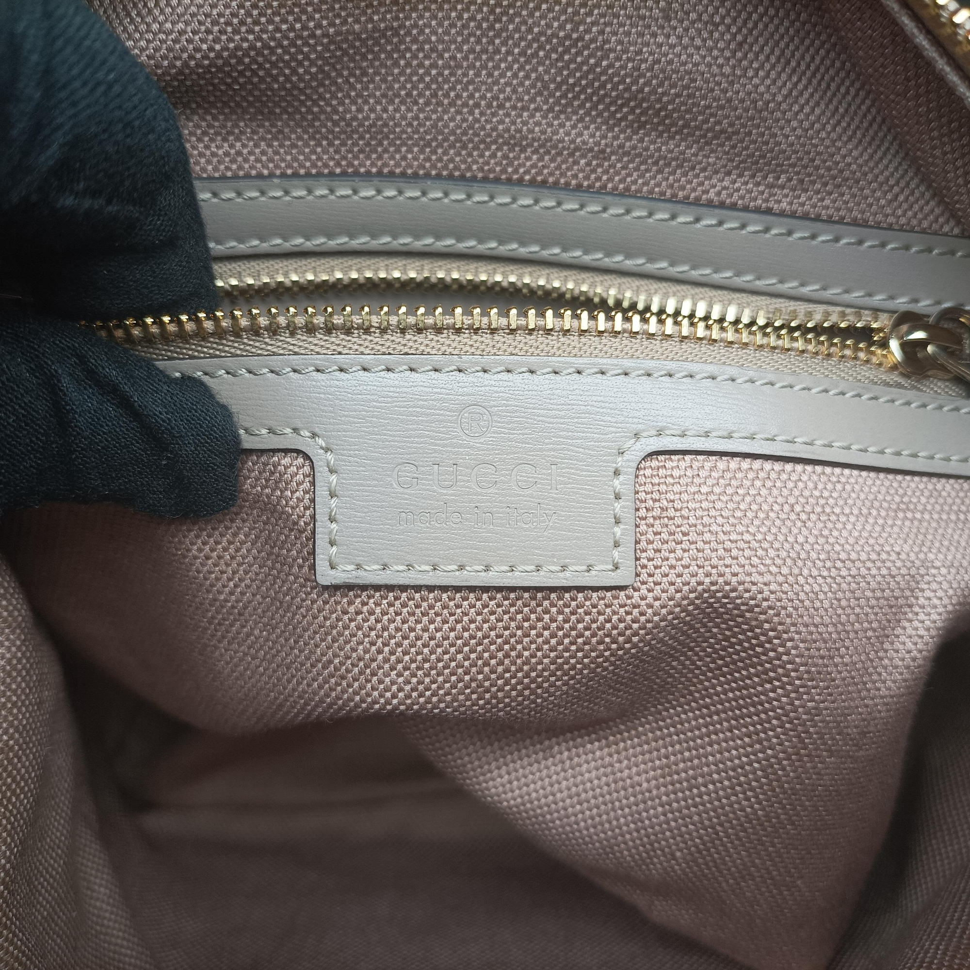 Pre-owned Gucci GG Shadow Beige PVC coated canvas × leather 795059 handbag | stylenewstar