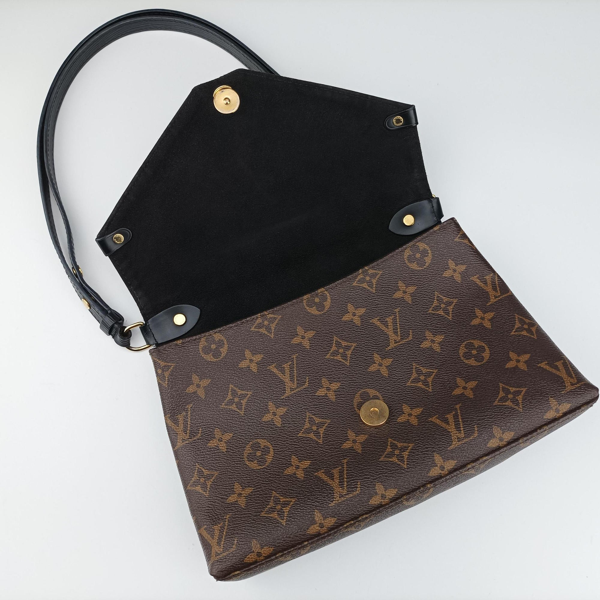 Pre-owned Louis Vuitton Saint Michel Freesia Brown×Noir Monogram Canvas×epi M44030 shoulderbag | stylenewstar