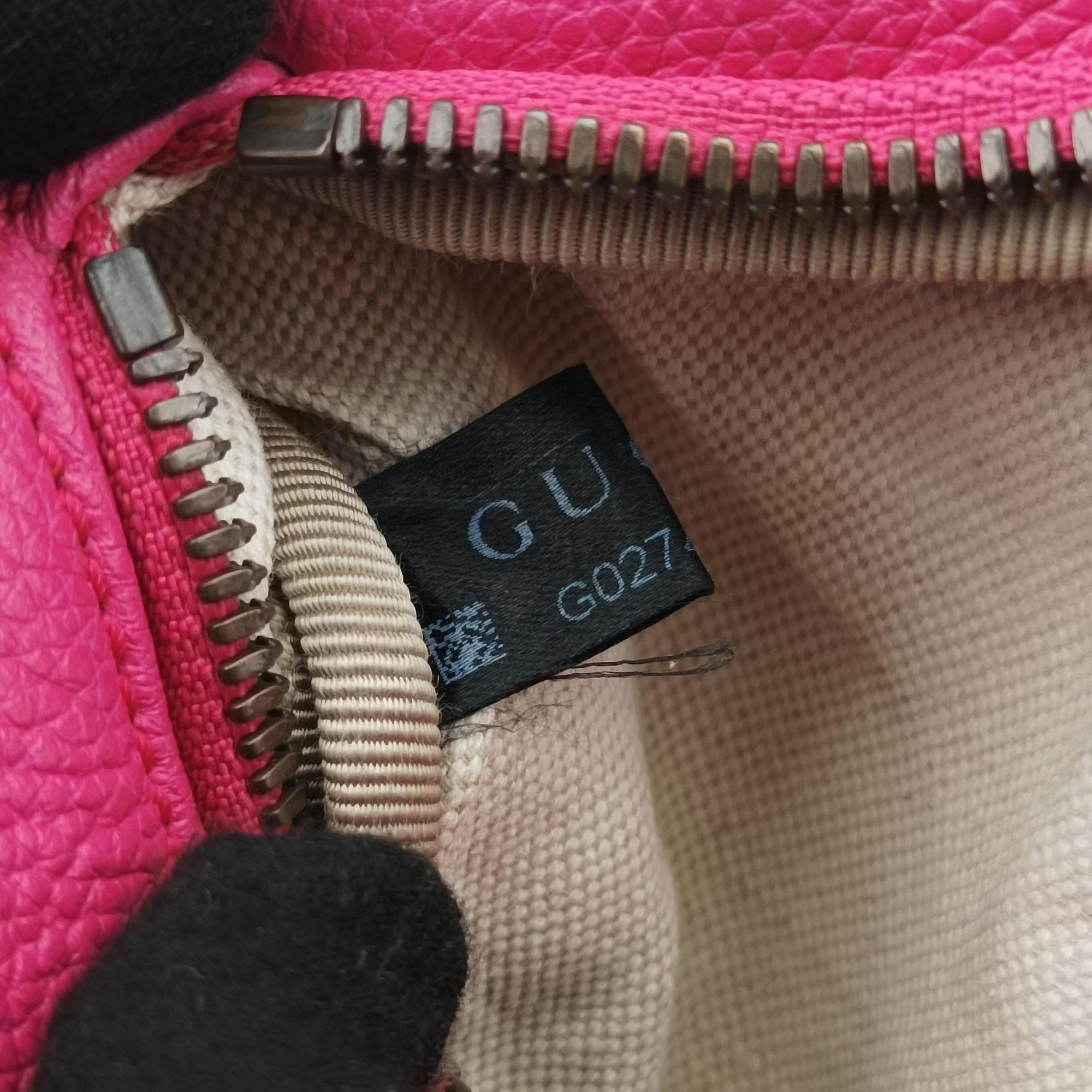 Pre-owned Gucci Gucci Print Rose Leather 527792 bum bag/waist bag | stylenewstar