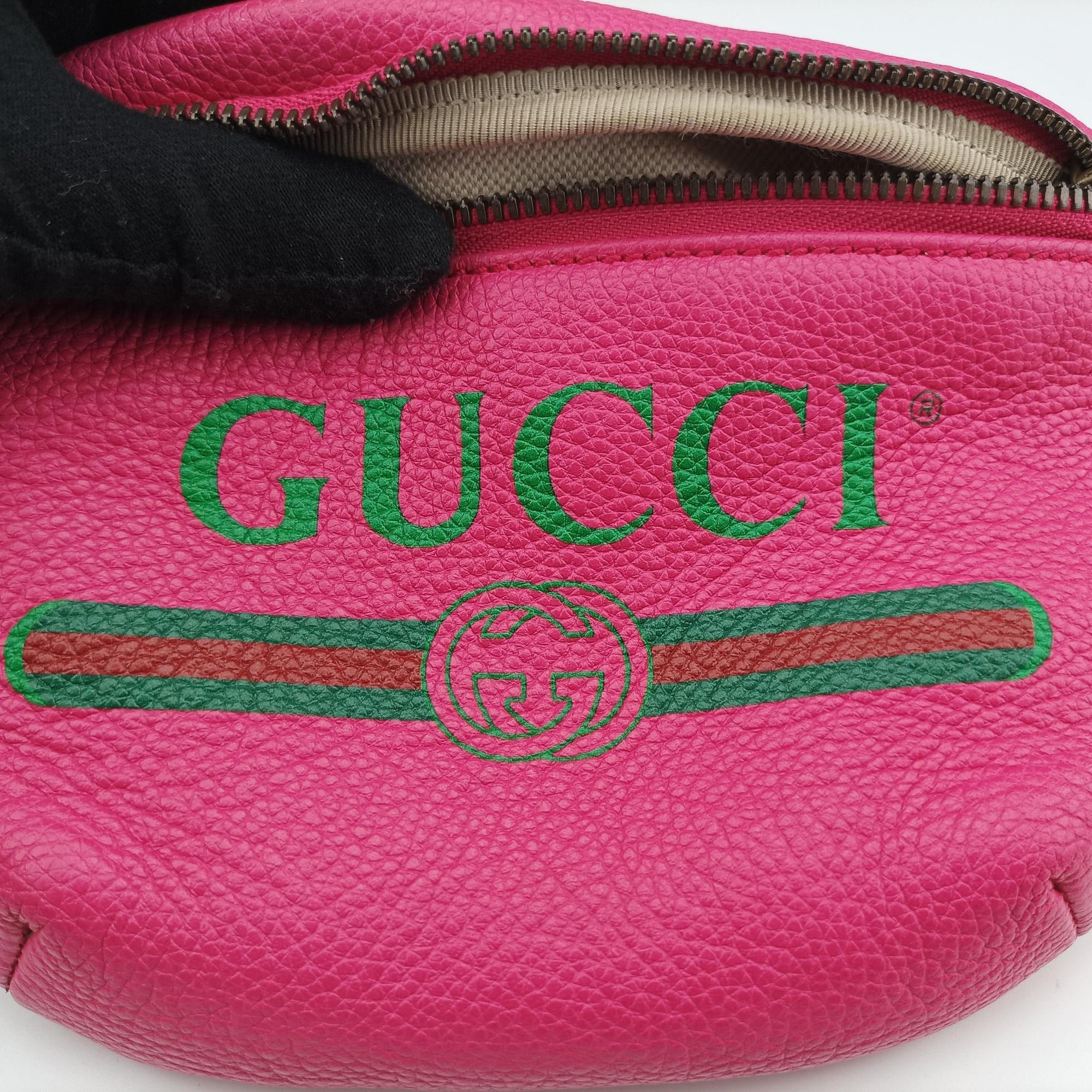 Pre-owned Gucci Gucci Print Rose Leather 527792 bum bag/waist bag | stylenewstar