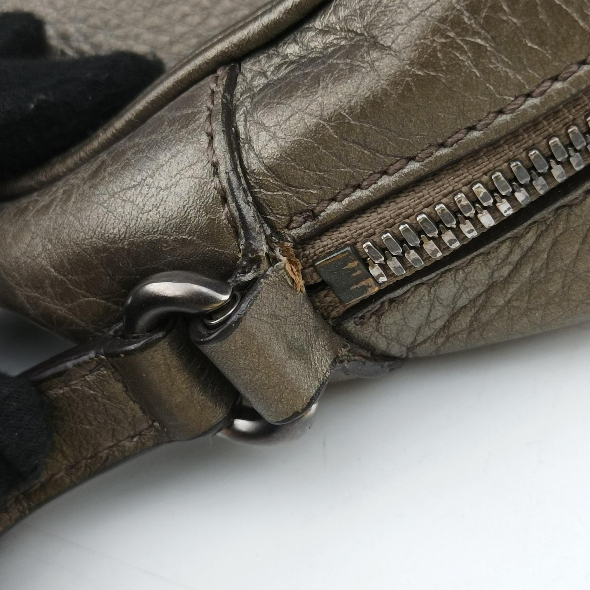 Pre-owned Gucci Soho Golden Leather 308364 shoulderbag | stylenewstar