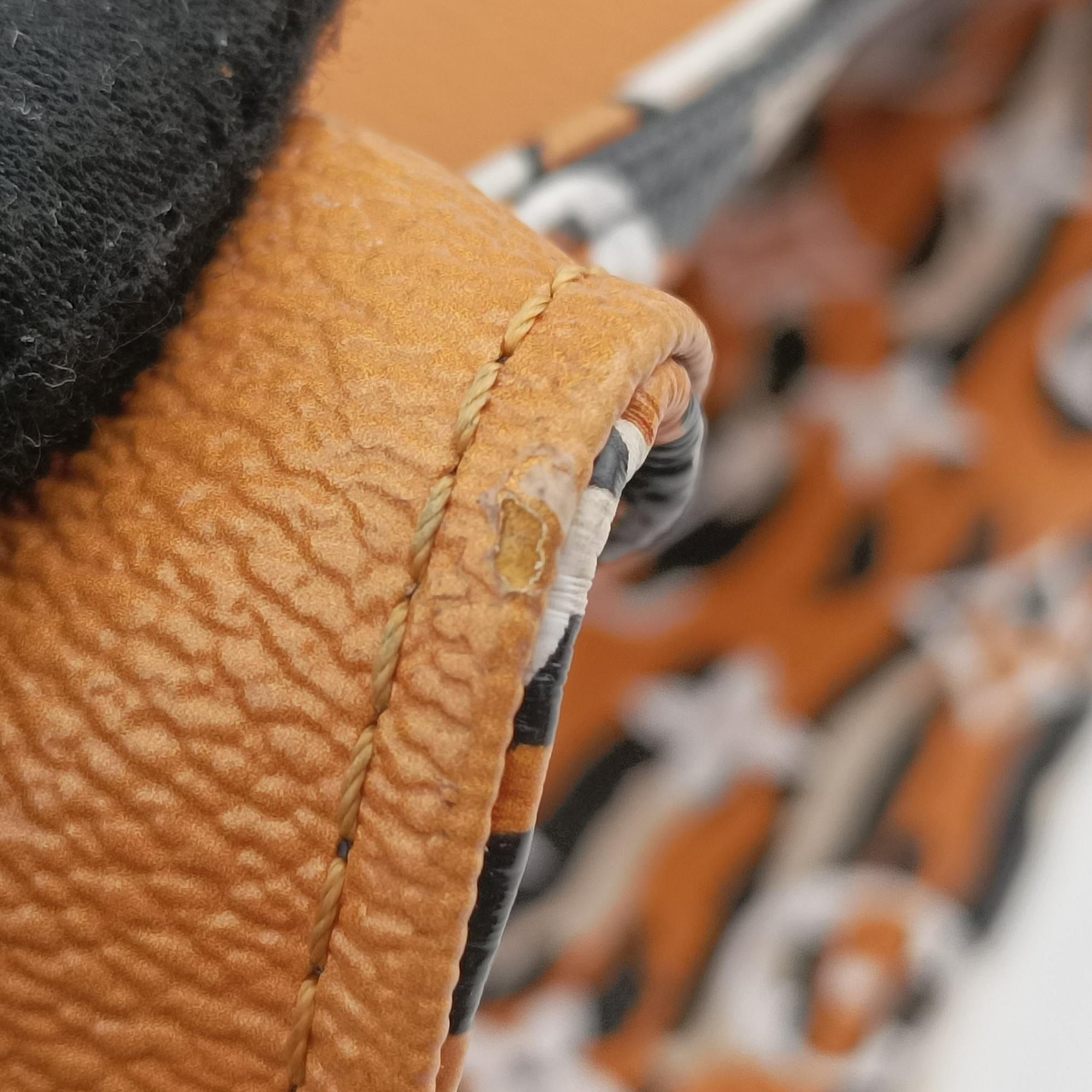 Pre-owned Louis Vuitton On The Go GM IVOIRE×brown×Multicolor Monogram Giant M44675 shoulderbag | stylenewstar