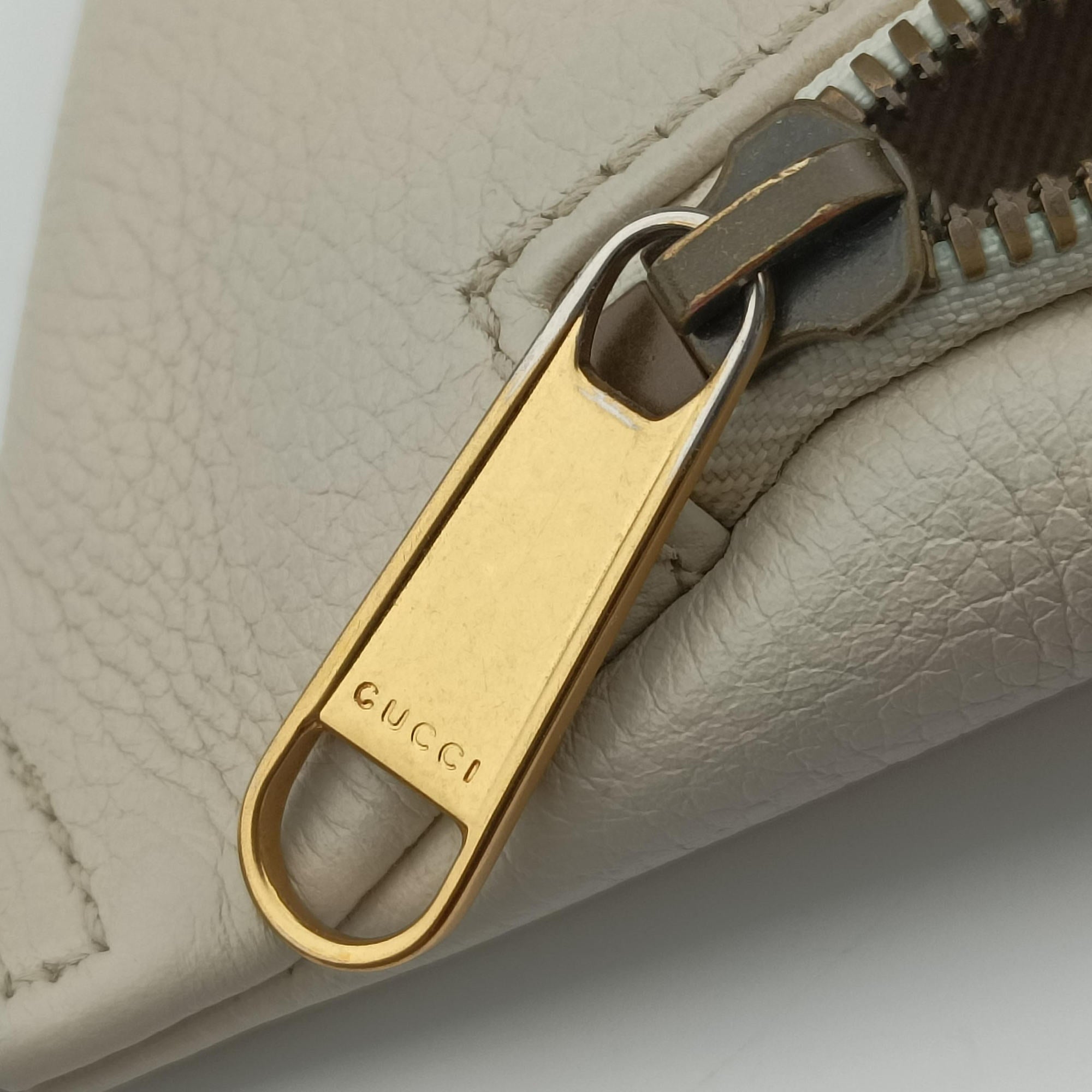 Pre-owned Gucci Gucci print White Leather 527792 bum bag/waist bag | stylenewstar