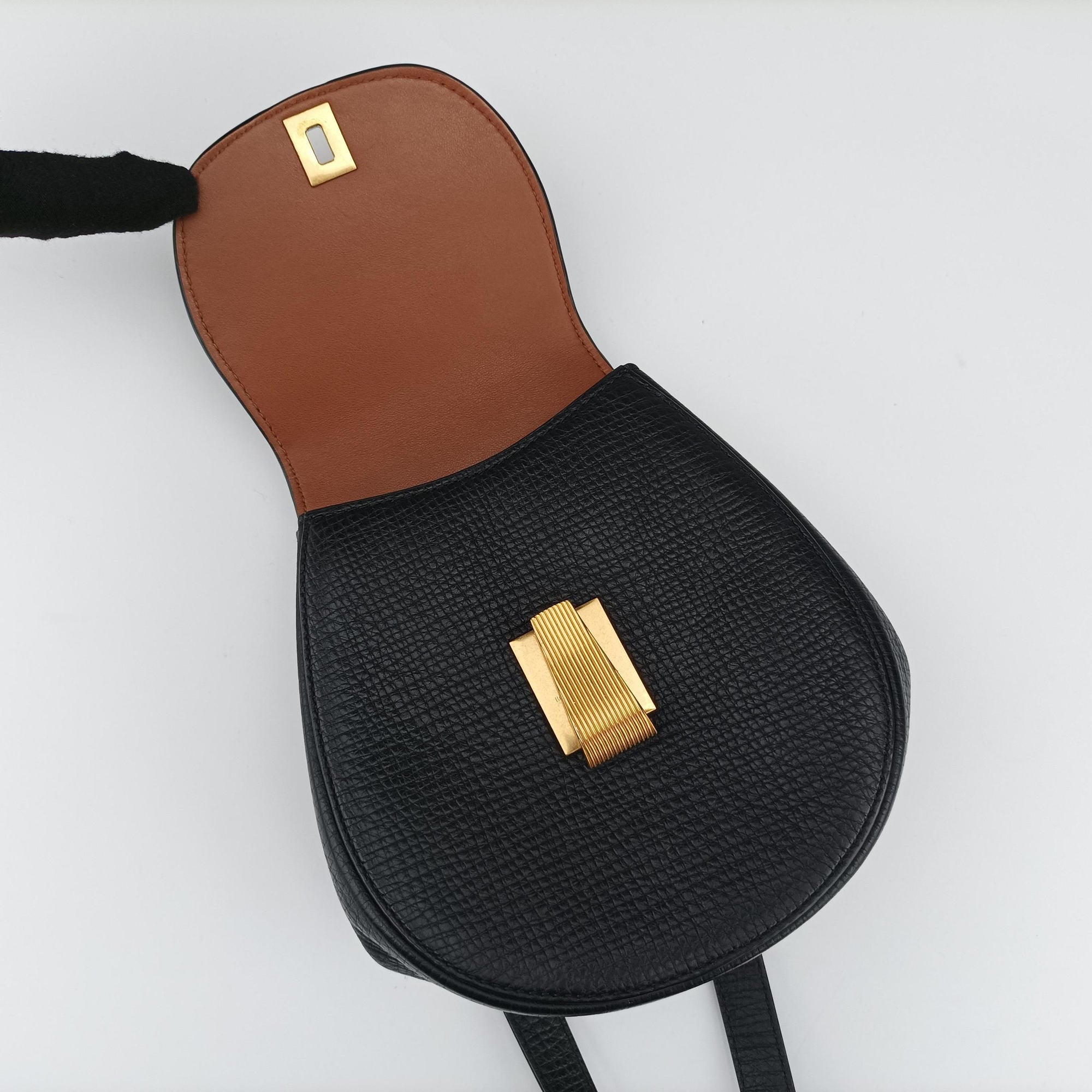 Pre-owned Bottega Veneta Palmelato Black Leather  shoulderbag | stylenewstar