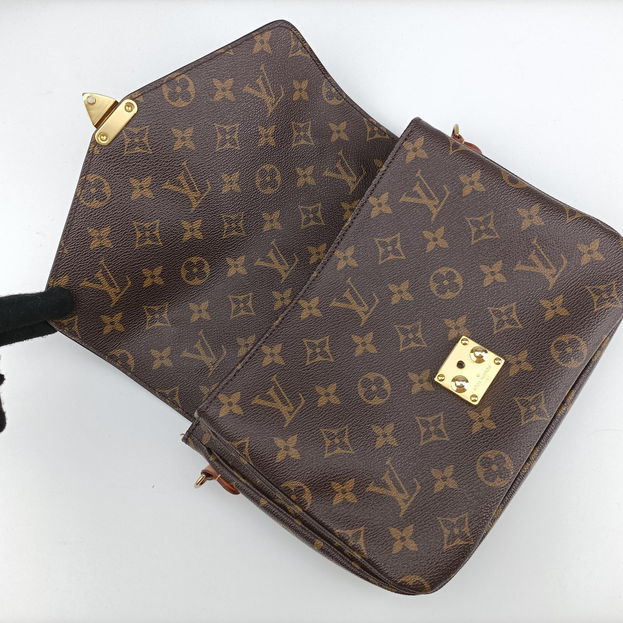 Pre-owned Louis Vuitton Pochette Metis MM Brown Monogram Canvas M44875 shoulderbag | stylenewstar