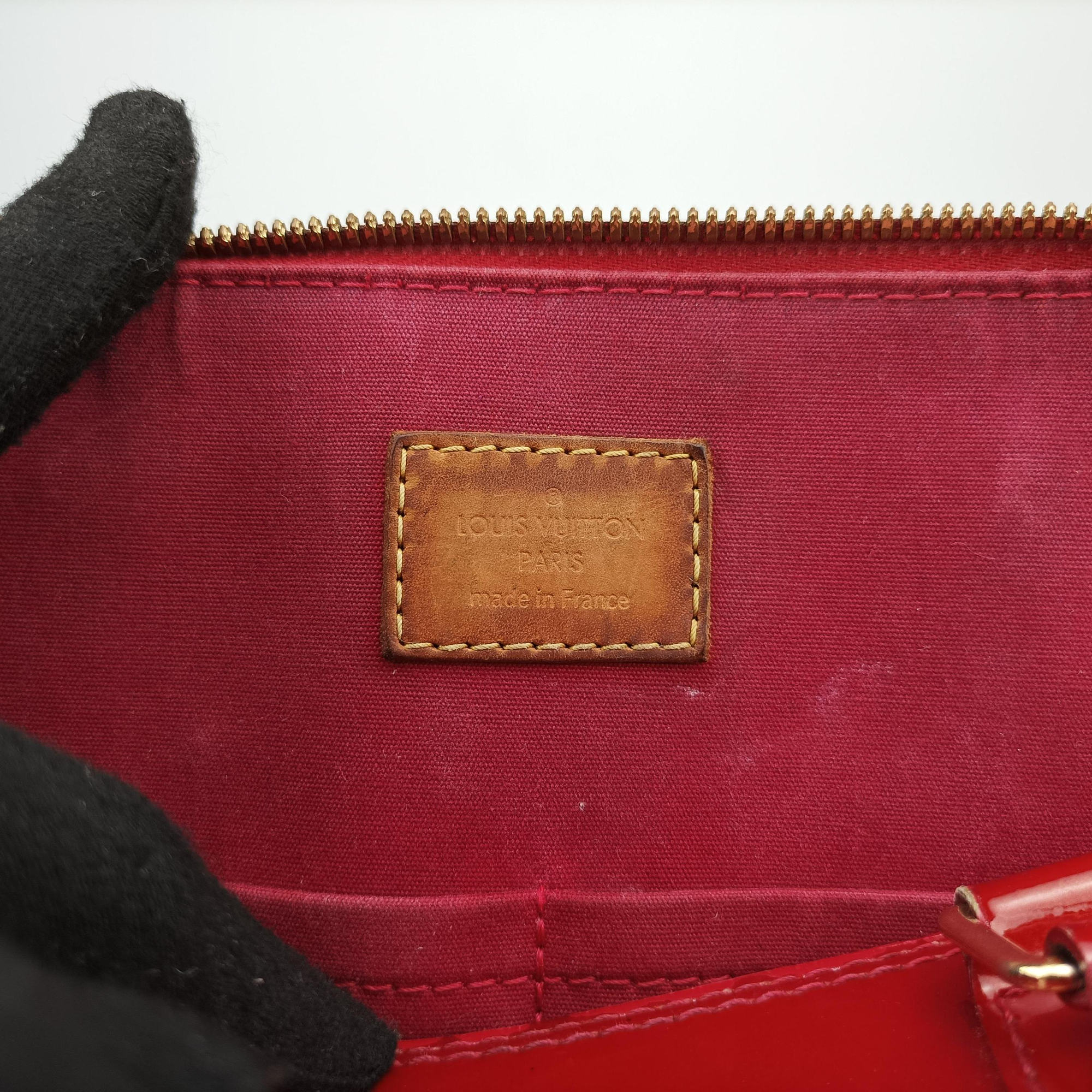 Pre-owned Louis Vuitton Alma PM pomme d'amour Vernis M90096 handbag | stylenewstar