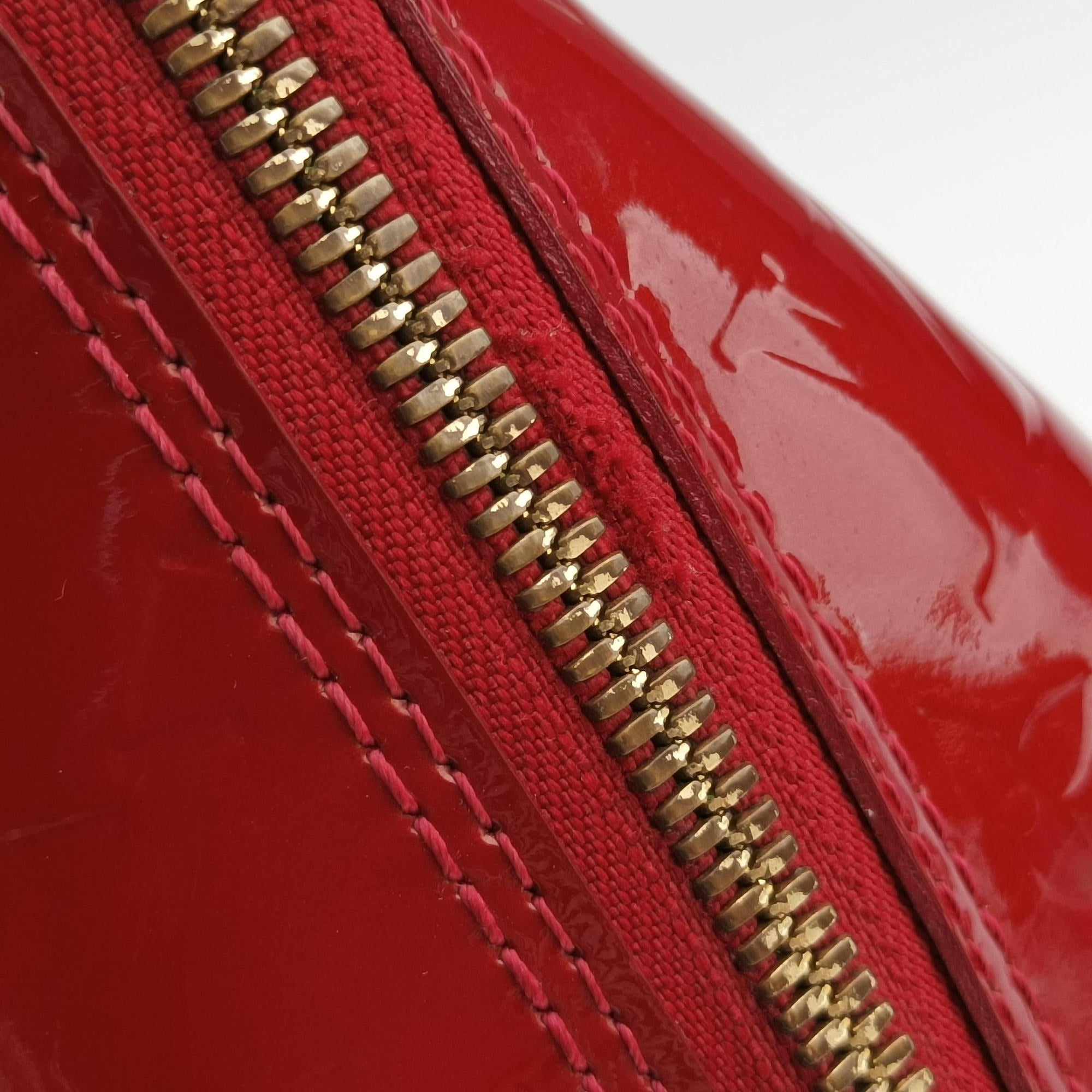 Pre-owned Louis Vuitton Alma PM pomme d'amour Vernis M90096 handbag | stylenewstar