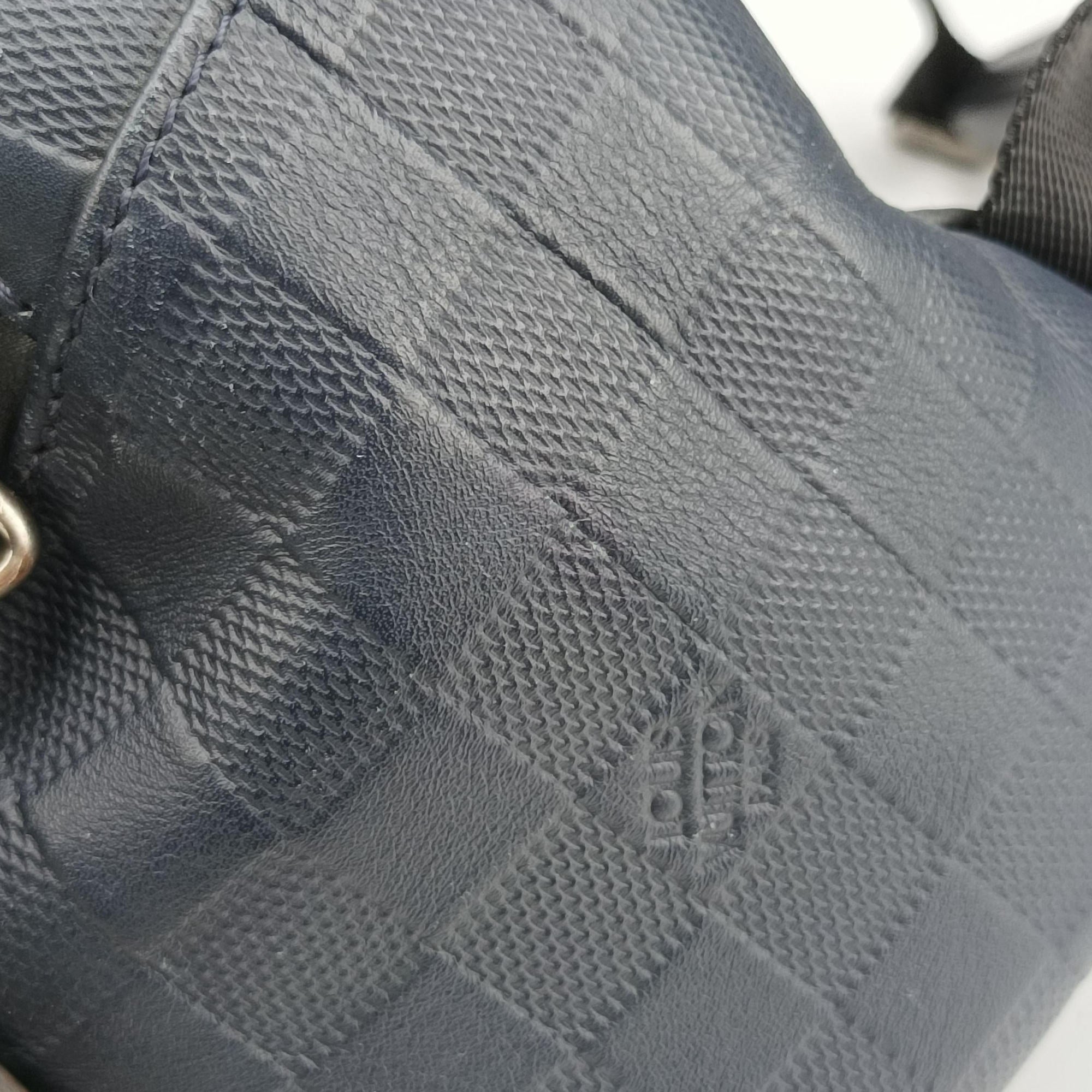 Secondhand Louis Vuitton Avenue Onyx Damier Infini N41043 backpack/rucksack | stylenewstar
