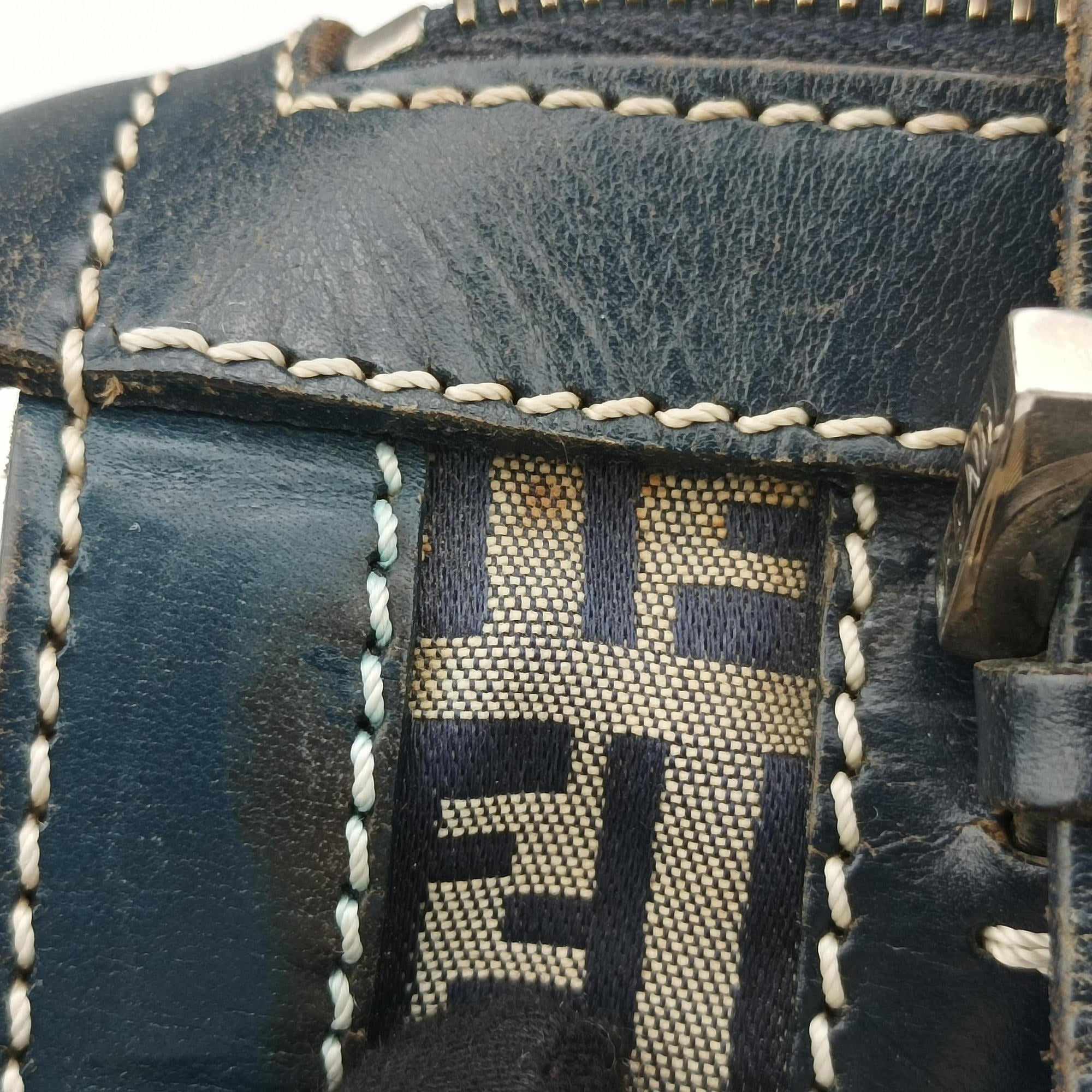 Pre-owned Fendi Zucchino Navy canvas×leather 16558 handbag | stylenewstar
