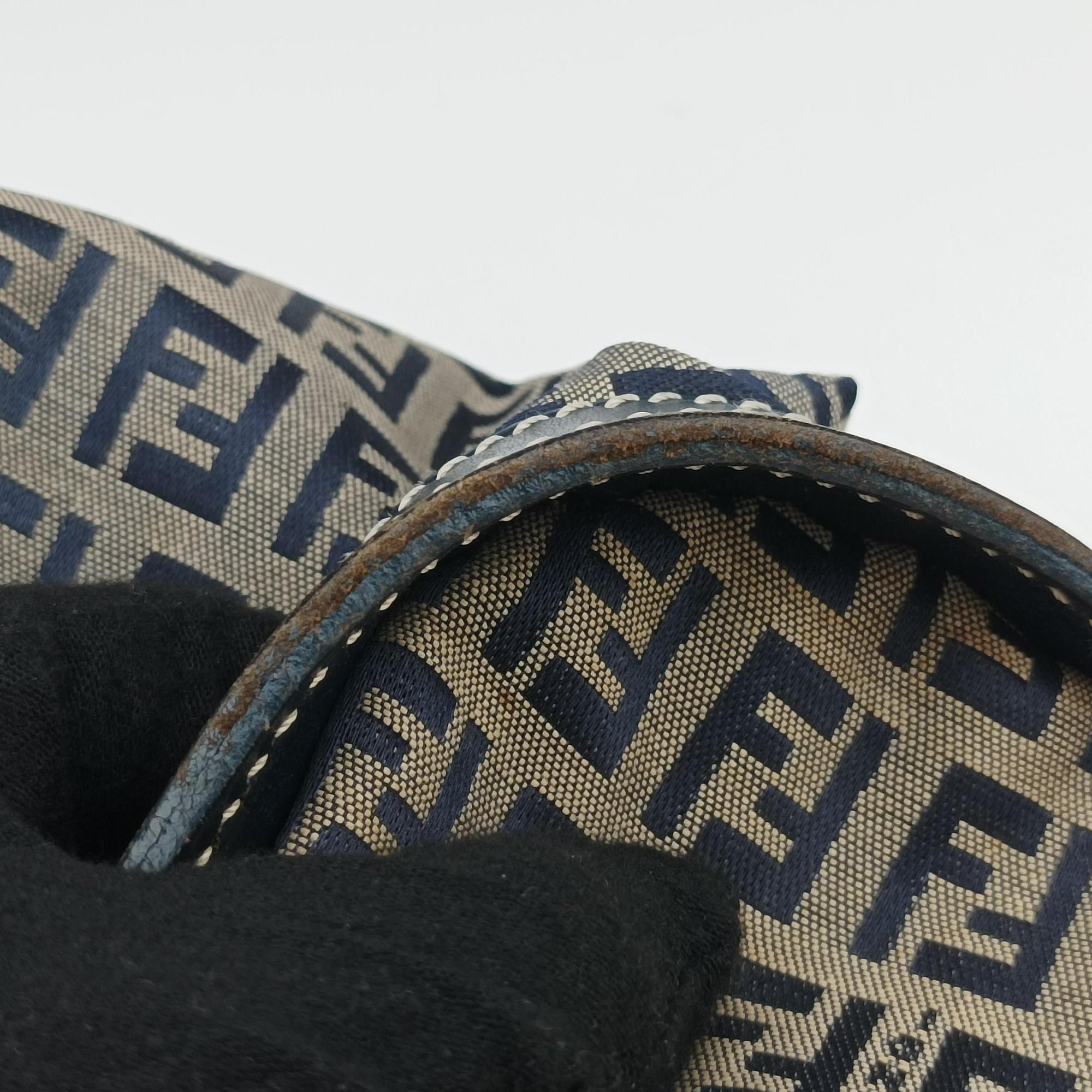 Pre-owned Fendi Zucchino Navy canvas×leather 16558 handbag | stylenewstar