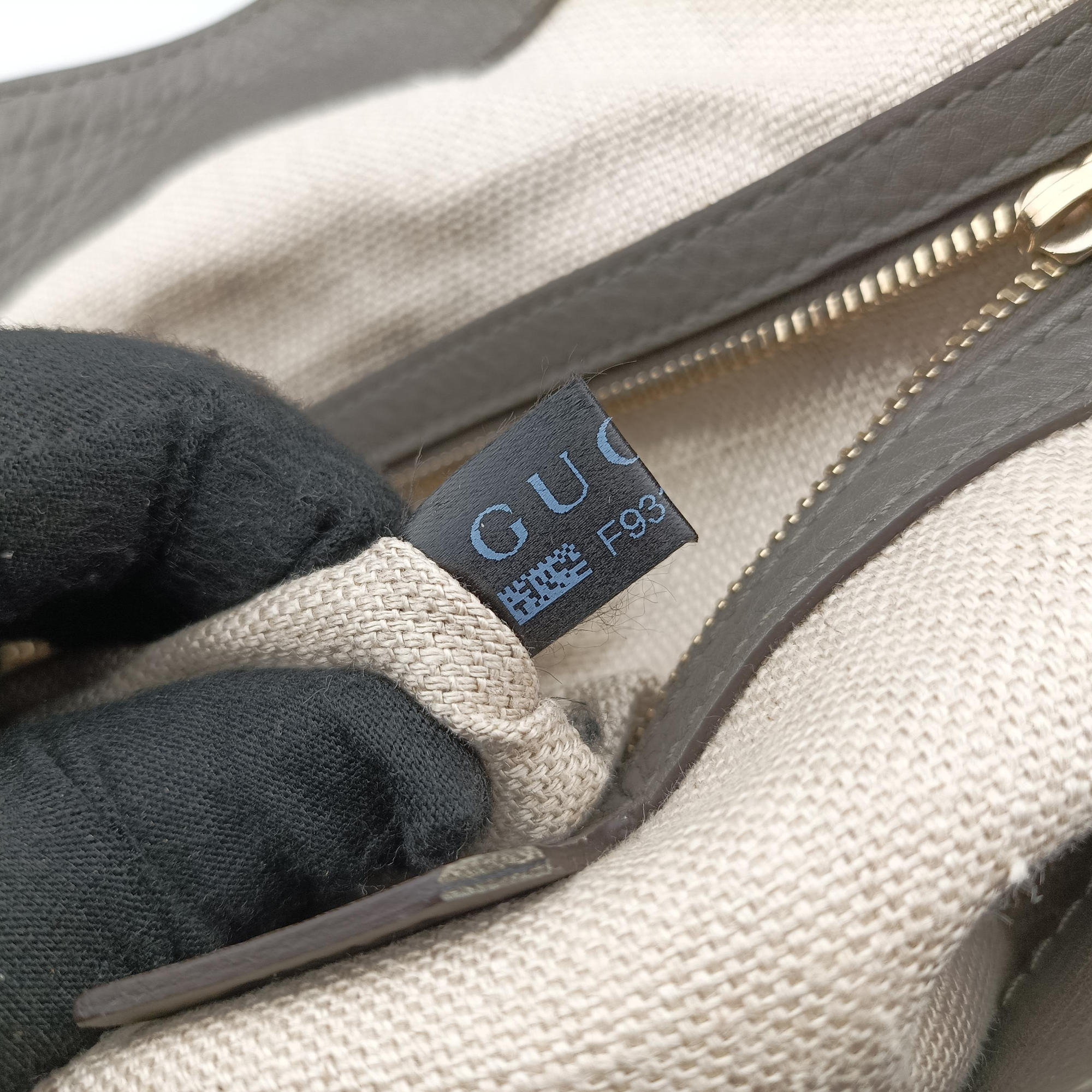 Secondhand Gucci Greenwich Medium Grey Leather 268747 handbag | stylenewstar