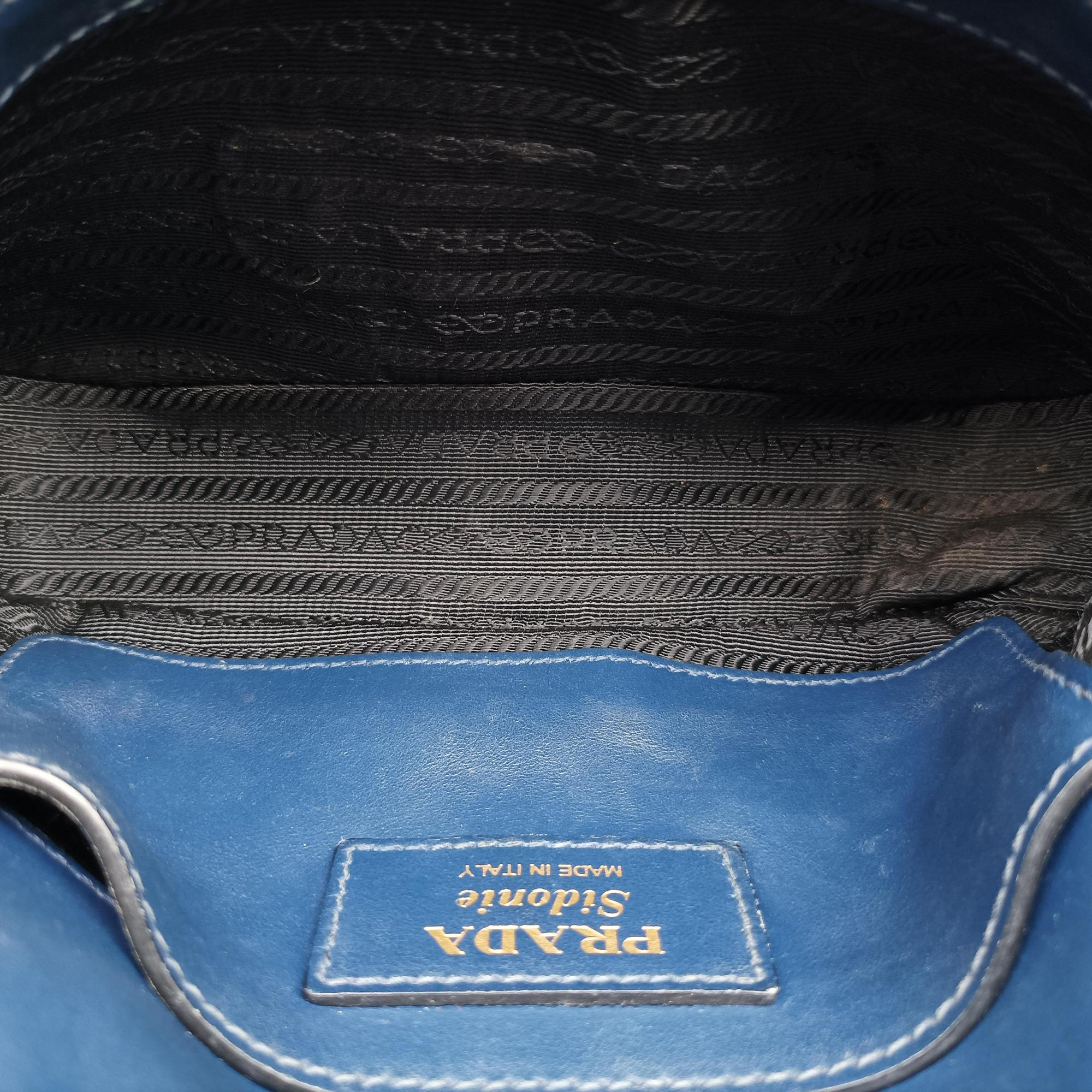 Vintage Prada Sidonie Blue SAFFIANO　Leather 1BD219 shoulderbag | stylenewstar