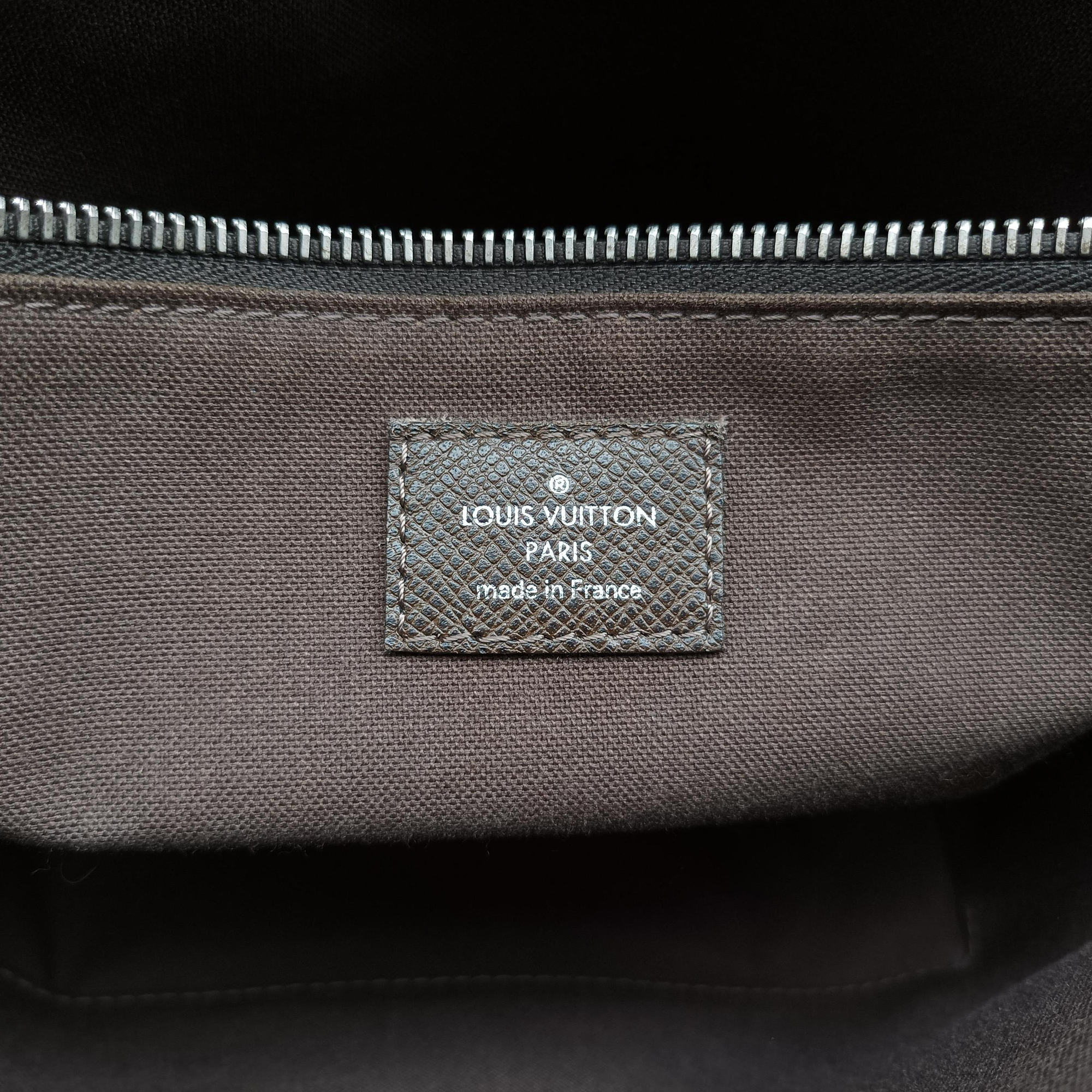 Pre-owned Louis Vuitton Roman MM Brown Taiga M32852 shoulderbag | stylenewstar