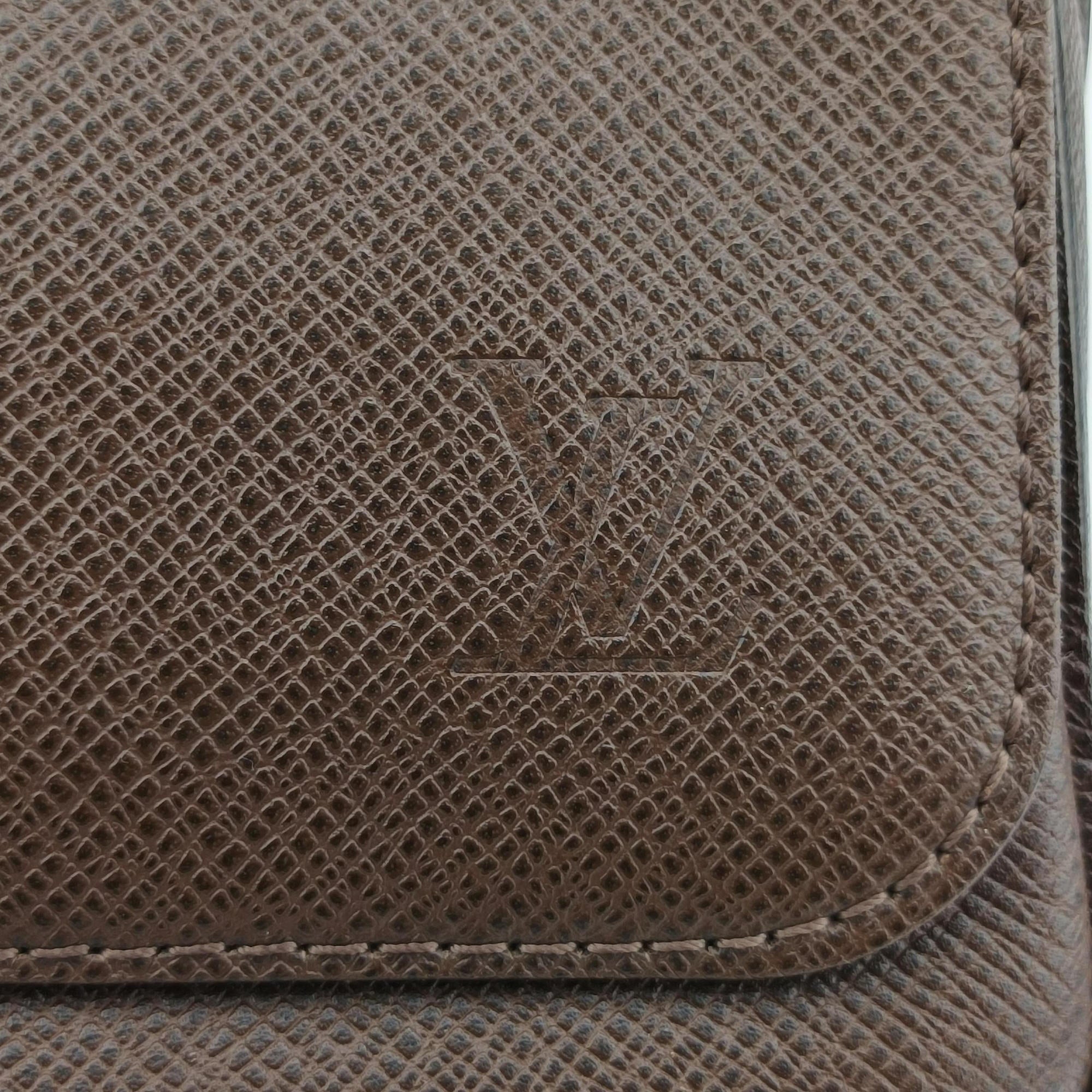 Pre-owned Louis Vuitton Roman MM Brown Taiga M32852 shoulderbag | stylenewstar