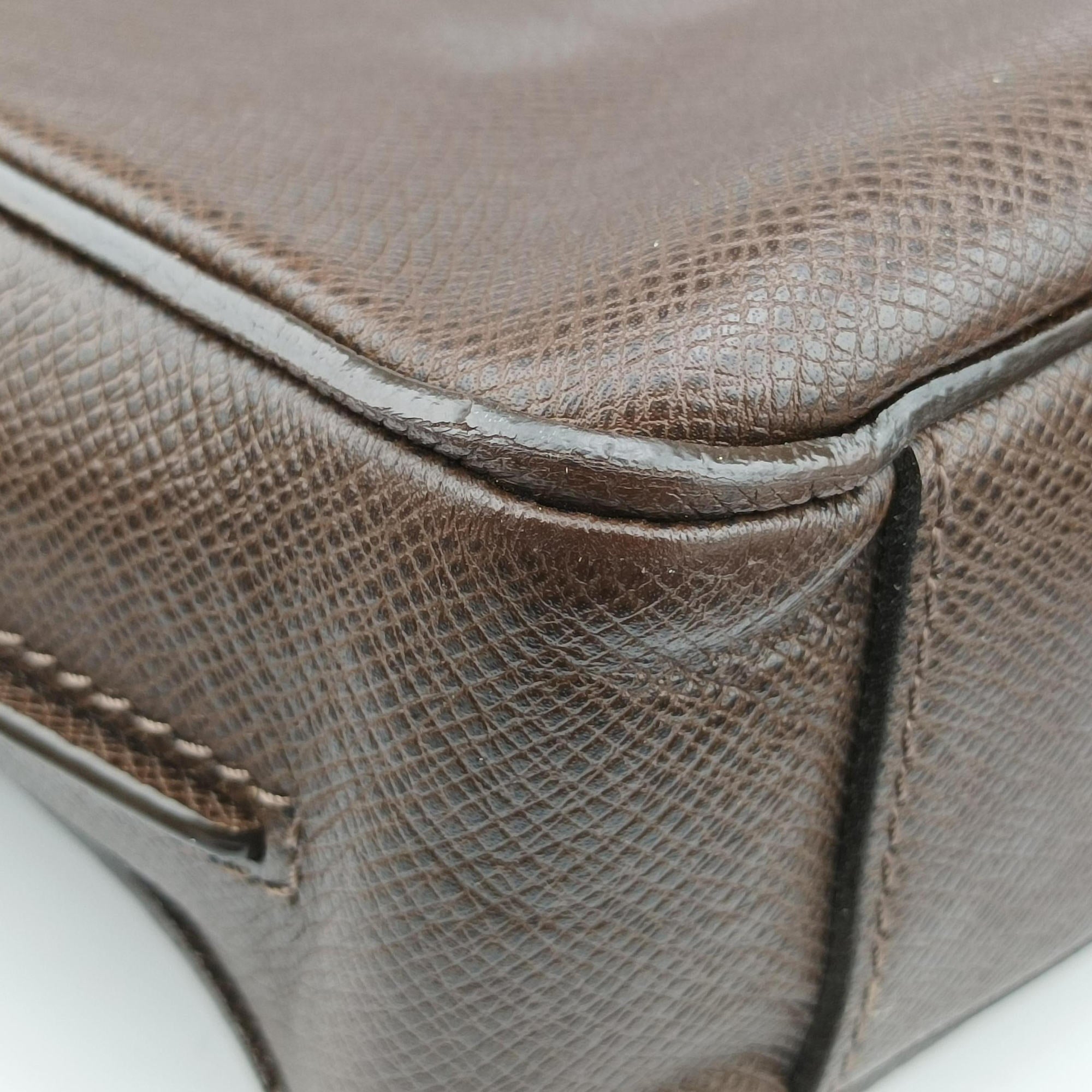 Pre-owned Louis Vuitton Roman MM Brown Taiga M32852 shoulderbag | stylenewstar