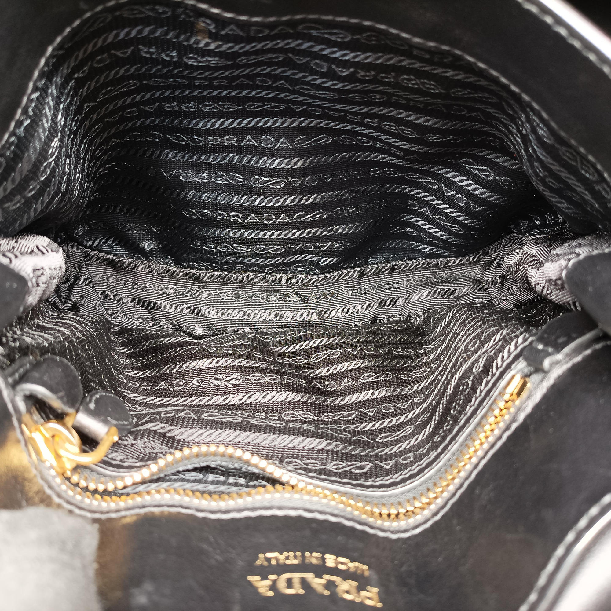 Pre-owned Prada Corsaire Black Nylon × Leather 1BD050 shoulderbag | stylenewstar