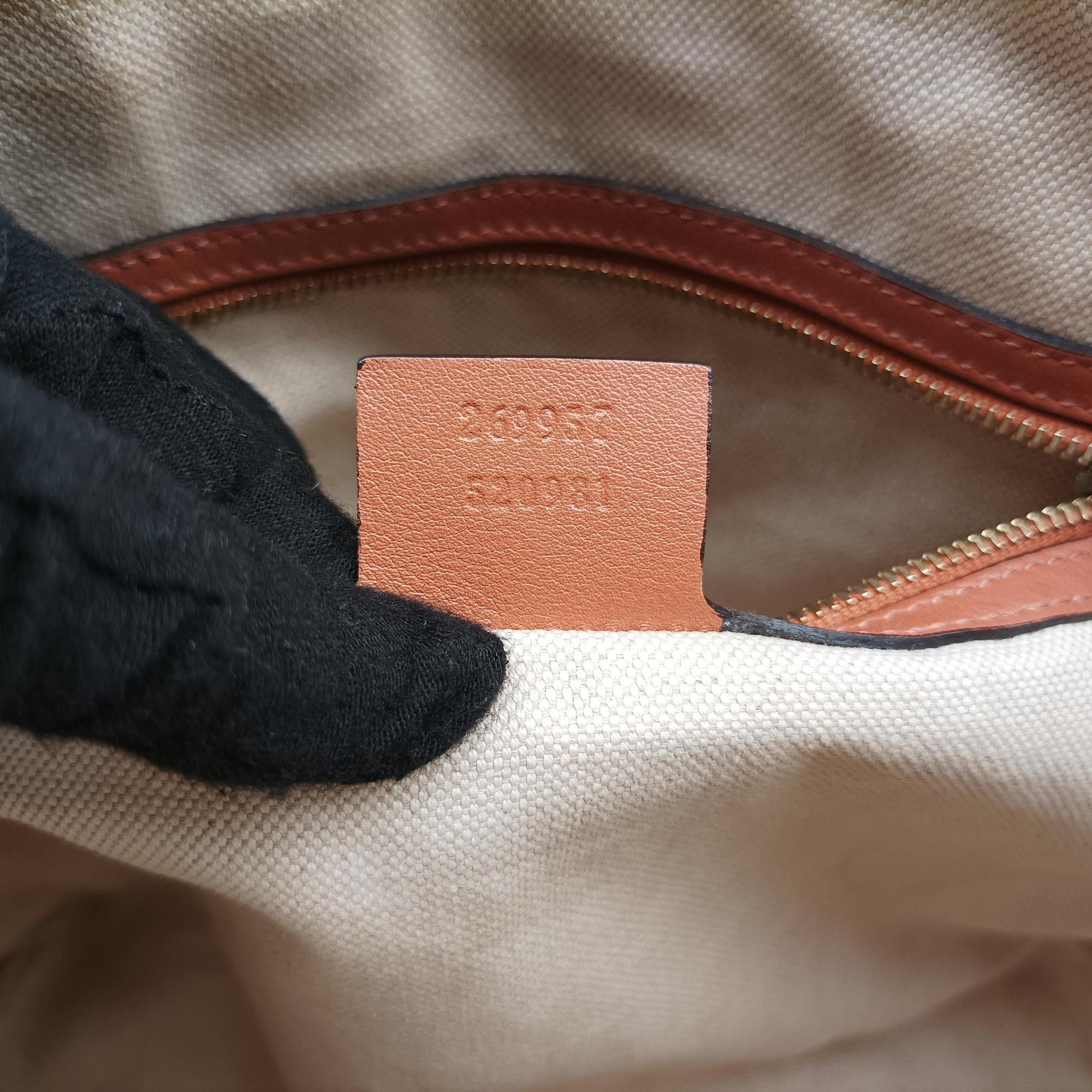 Pre-owned Gucci Guccissima Heart Bit orange leather 269957 handbag | stylenewstar