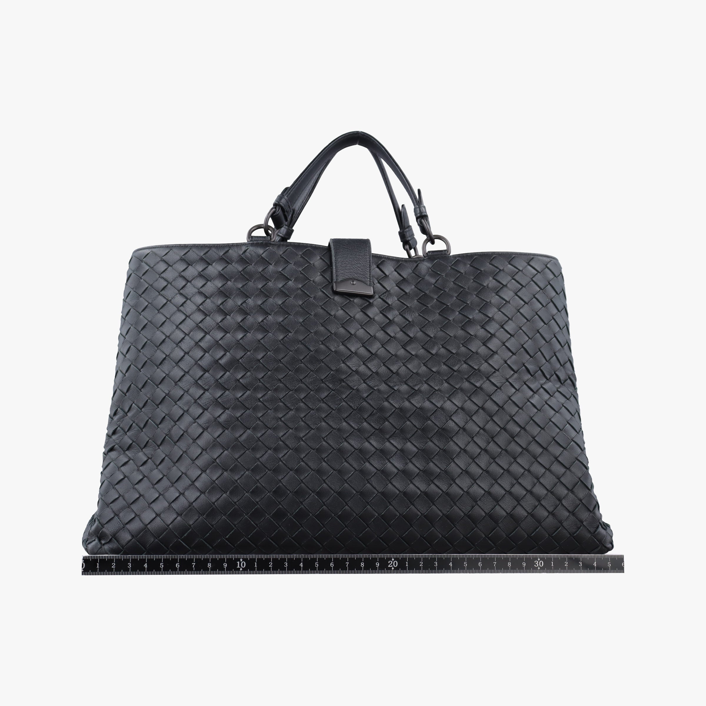 Pre-owned Bottega Veneta Roma Intrecciato Black lambskin  shoulderbag | stylenewstar