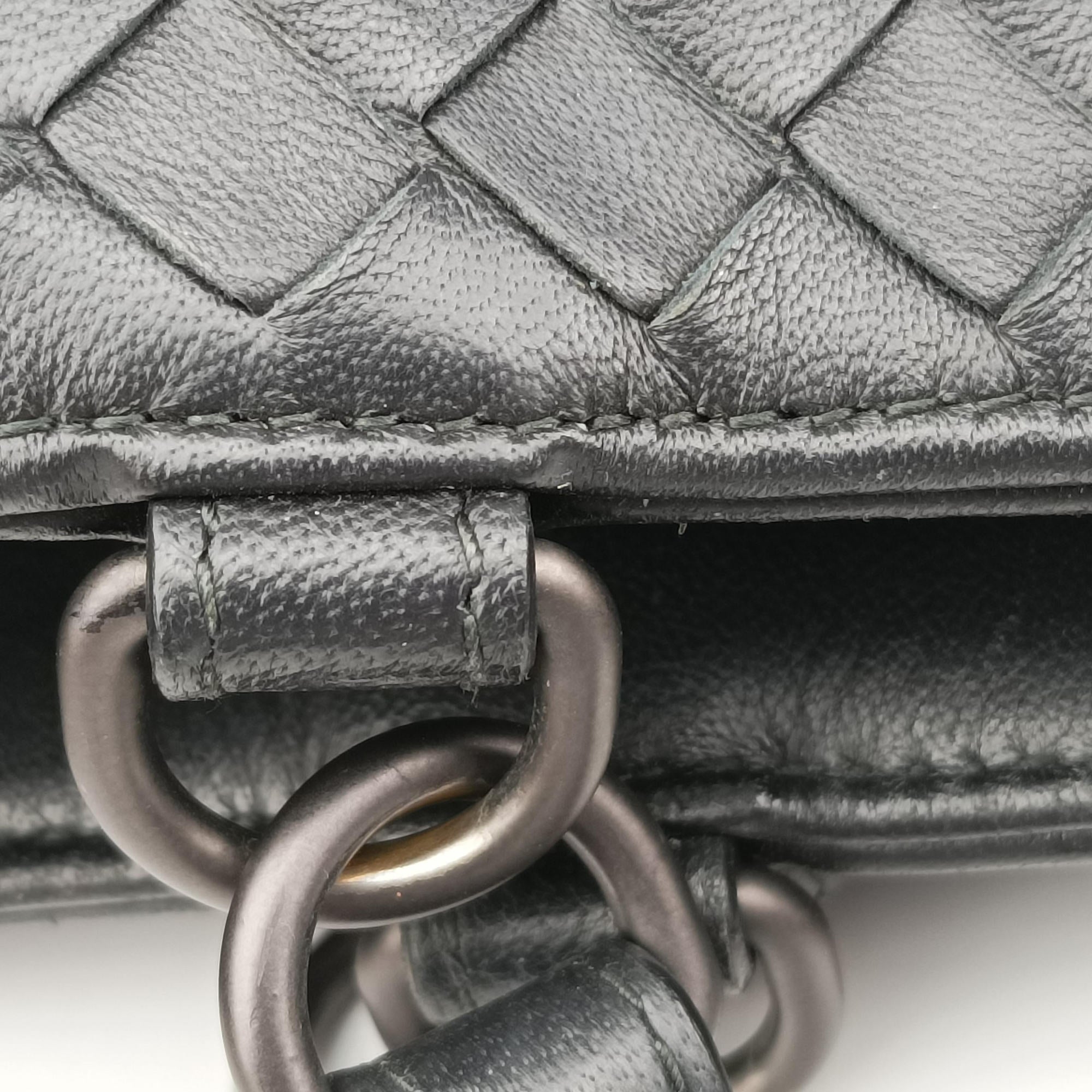 Pre-owned Bottega Veneta Roma Intrecciato Black lambskin  shoulderbag | stylenewstar