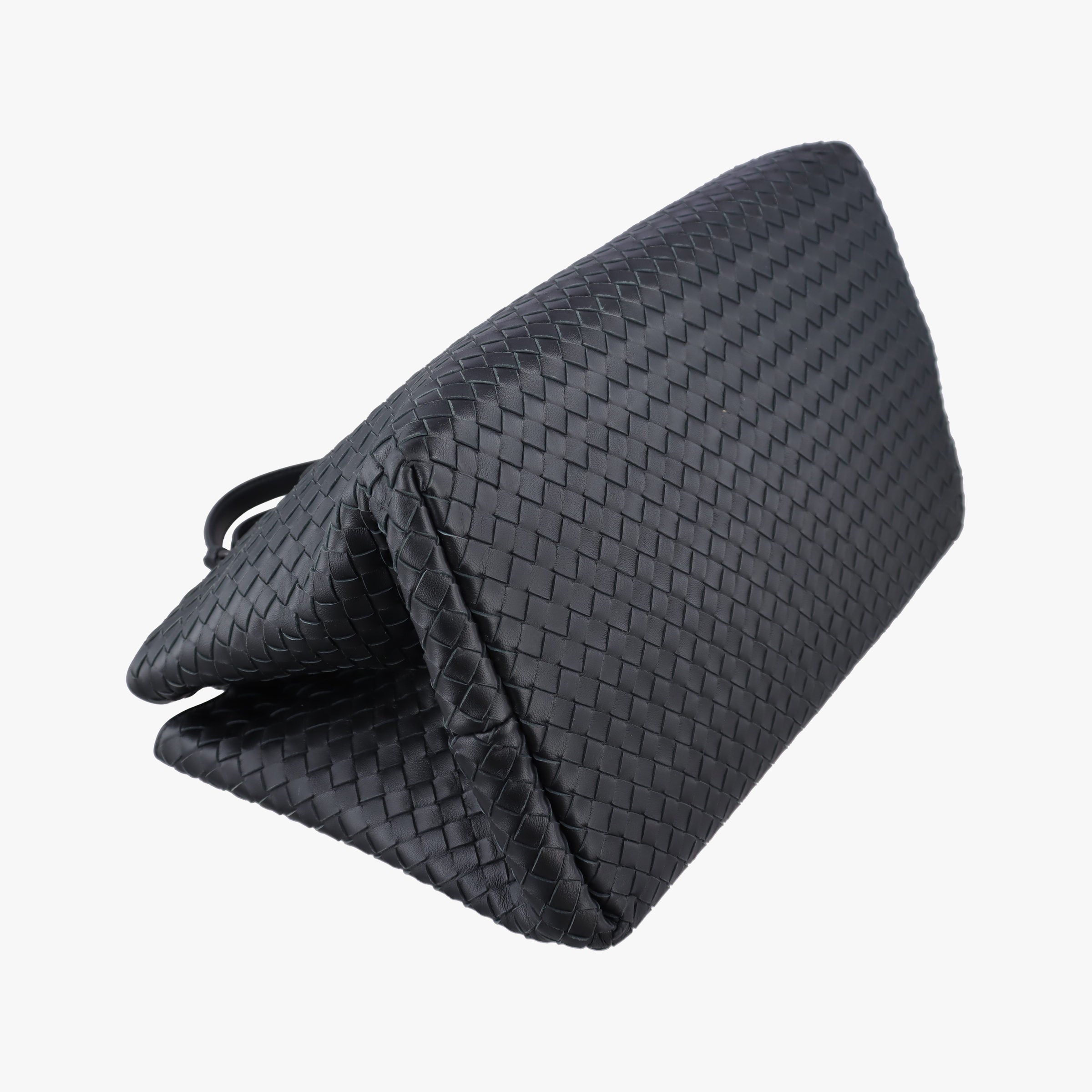 Pre-owned Bottega Veneta Roma Intrecciato Black lambskin  shoulderbag | stylenewstar