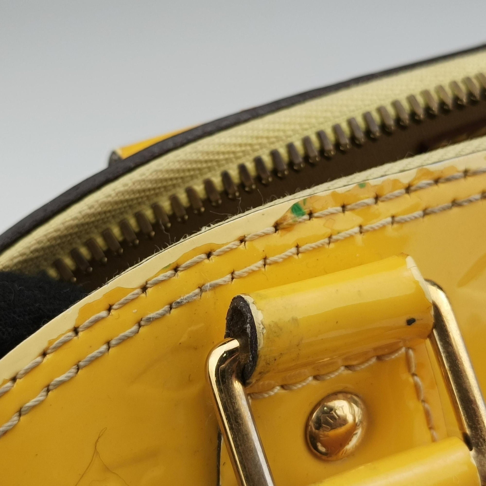 Pre-owned Louis Vuitton Alma BB Citrine Vernis M90104 shoulderbag | stylenewstar