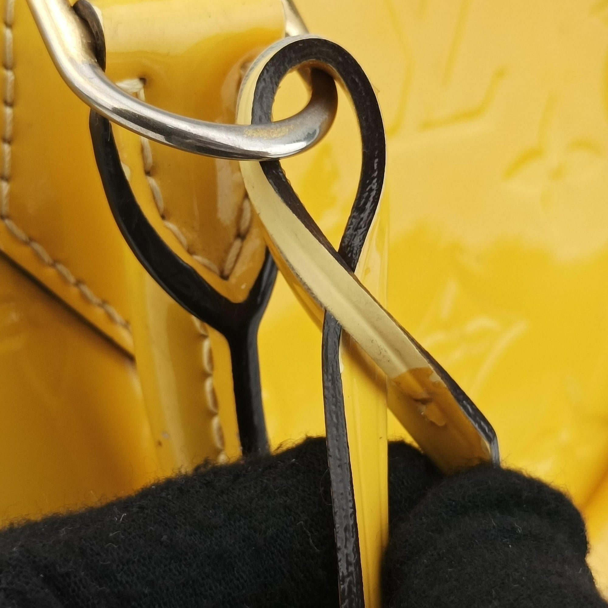 Pre-owned Louis Vuitton Alma BB Citrine Vernis M90104 shoulderbag | stylenewstar