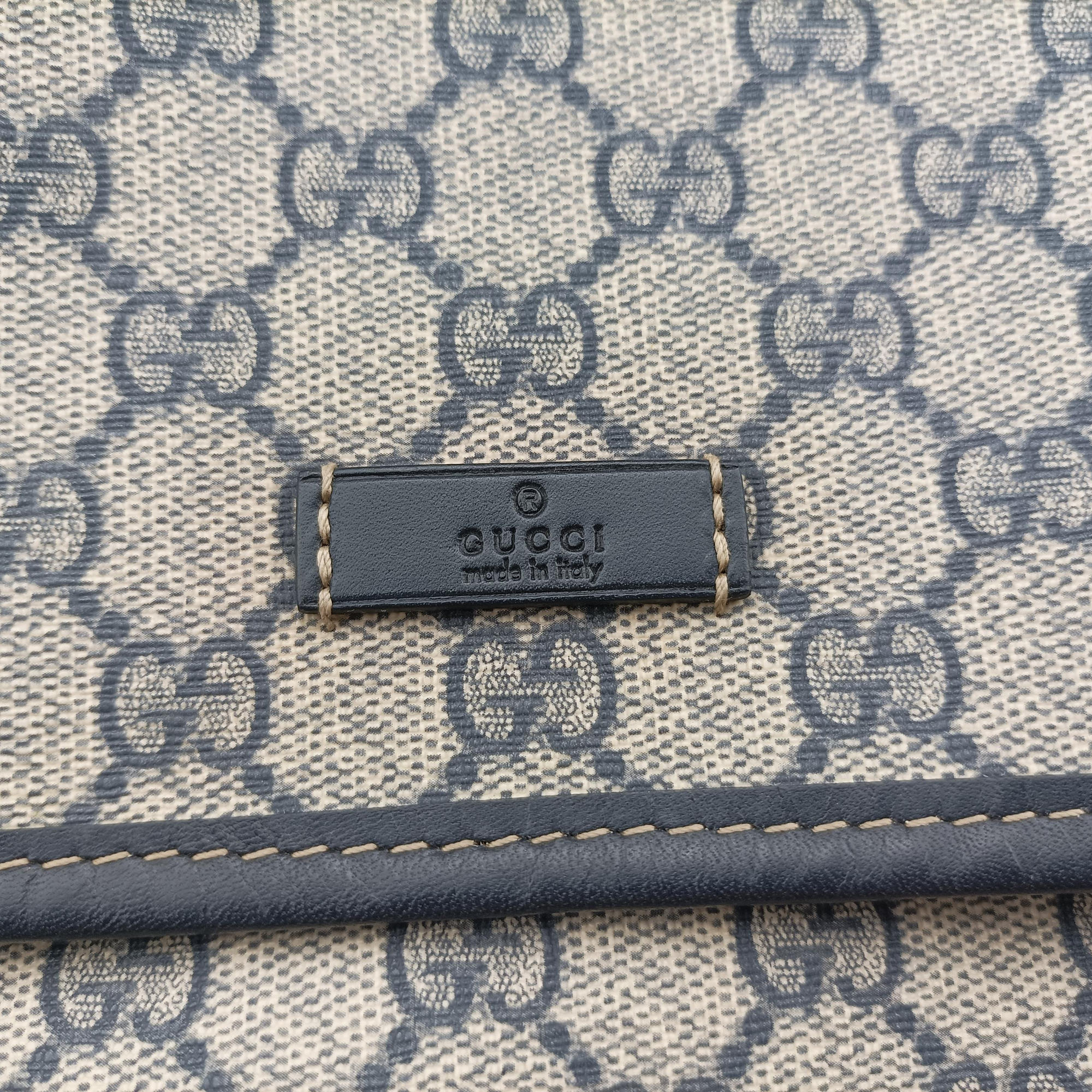 Vintage Gucci GG Plus Messenger beige×navy PVC coated canvas×Leather 201732 shoulderbag | stylenewstar