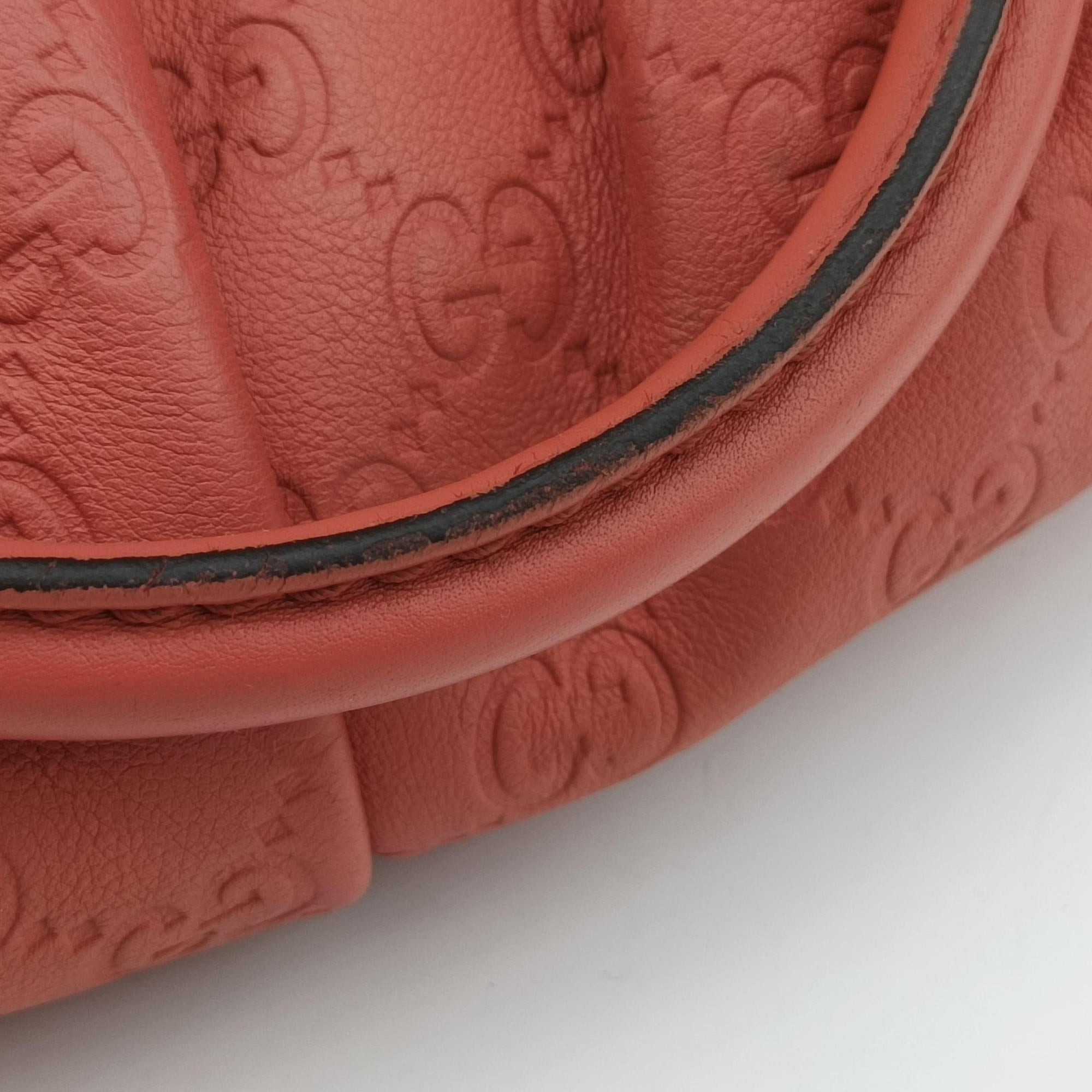 Pre-owned Gucci Sukey Coral Pink Leather 247902 handbag | stylenewstar