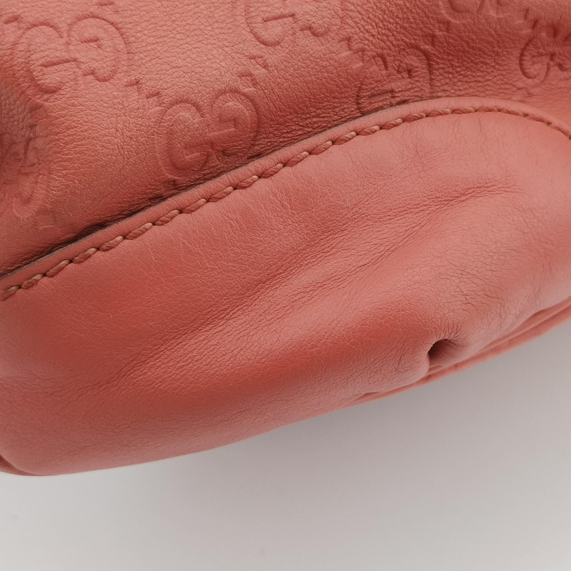 Pre-owned Gucci Sukey Coral Pink Leather 247902 handbag | stylenewstar