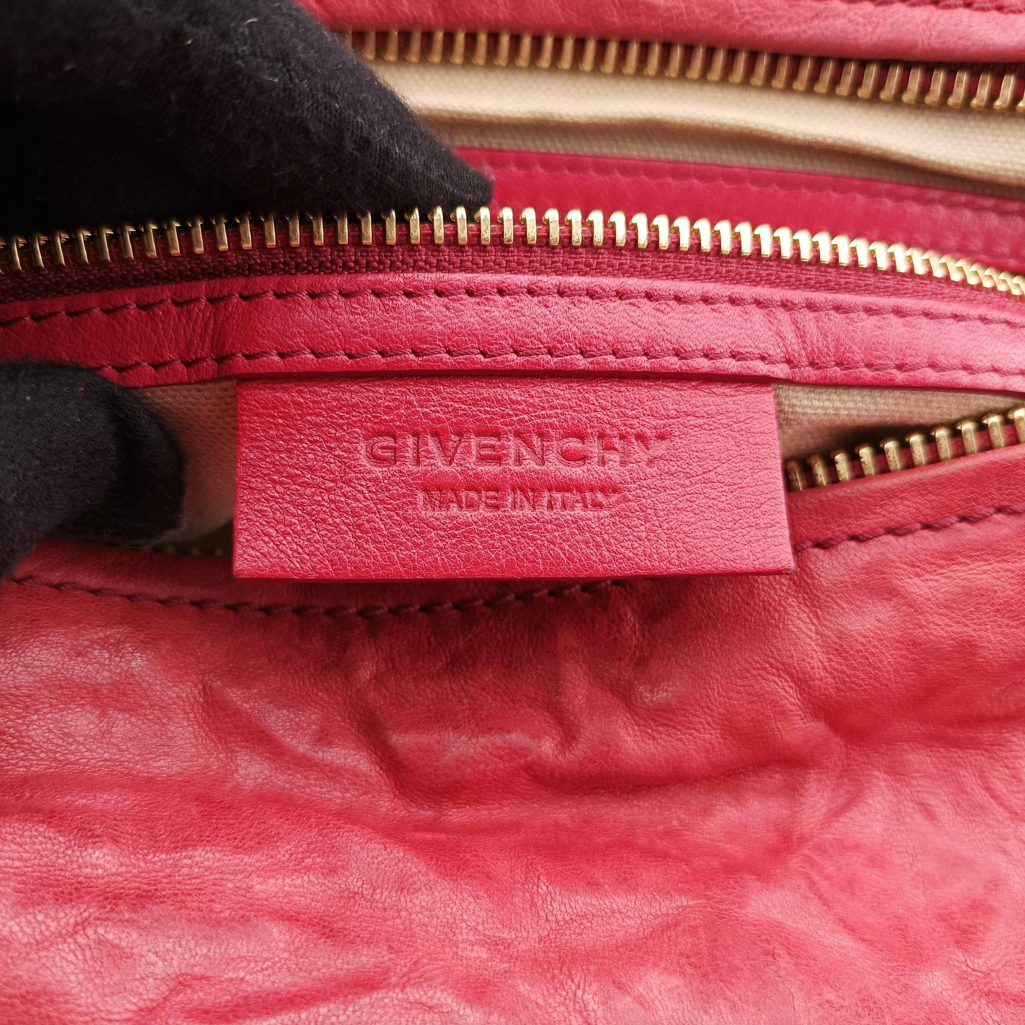 Pre-owned Givenchy Pandora Red Leather  shoulderbag | stylenewstar
