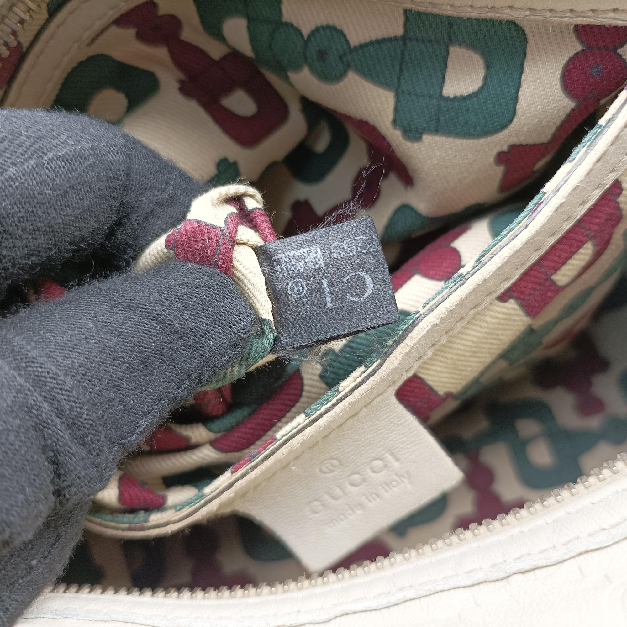 Pre-owned Gucci GG plus Spring Joy GG Supreme White Leather 193603 handbag | stylenewstar