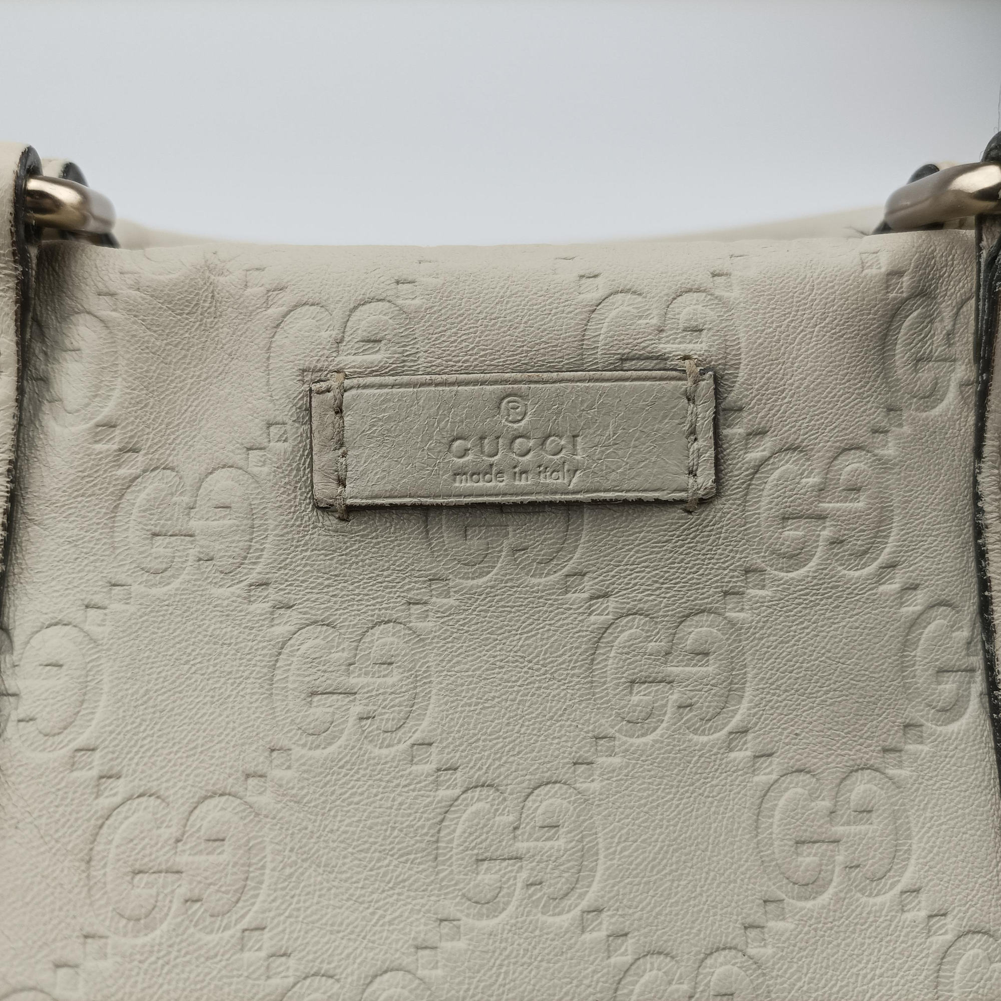 Pre-owned Gucci GG plus Spring Joy GG Supreme White Leather 193603 handbag | stylenewstar