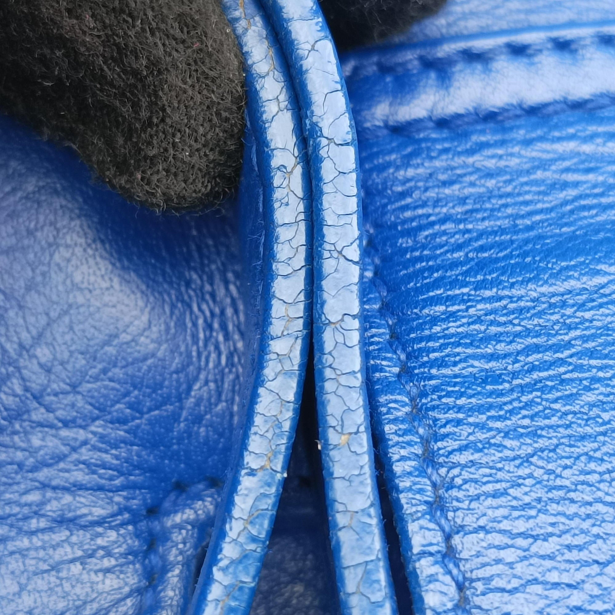 Pre-owned Yves Saint Laurent Y Ligne Petit Cabas Blue Leather 311210 shoulderbag | stylenewstar