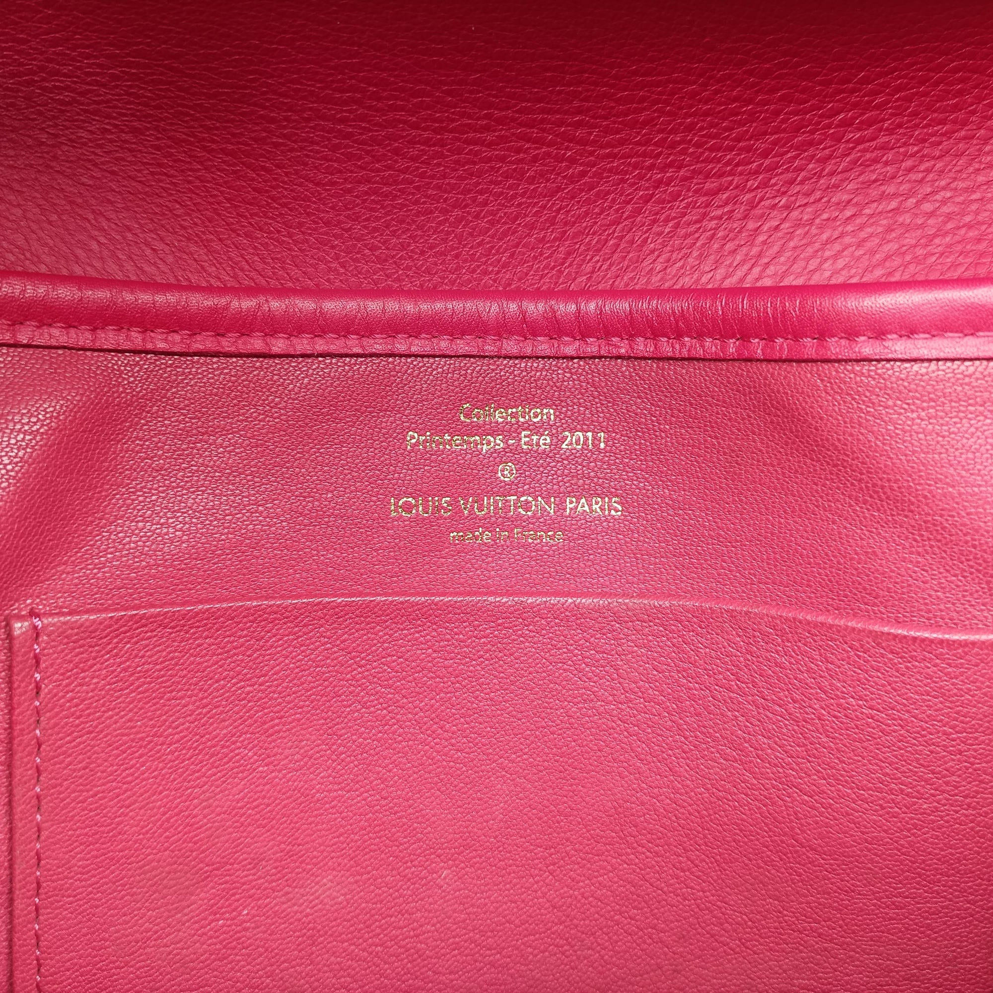 Pre-owned Louis Vuitton Art Deco Baguette Terre Calfskin Leather  shoulderbag | stylenewstar