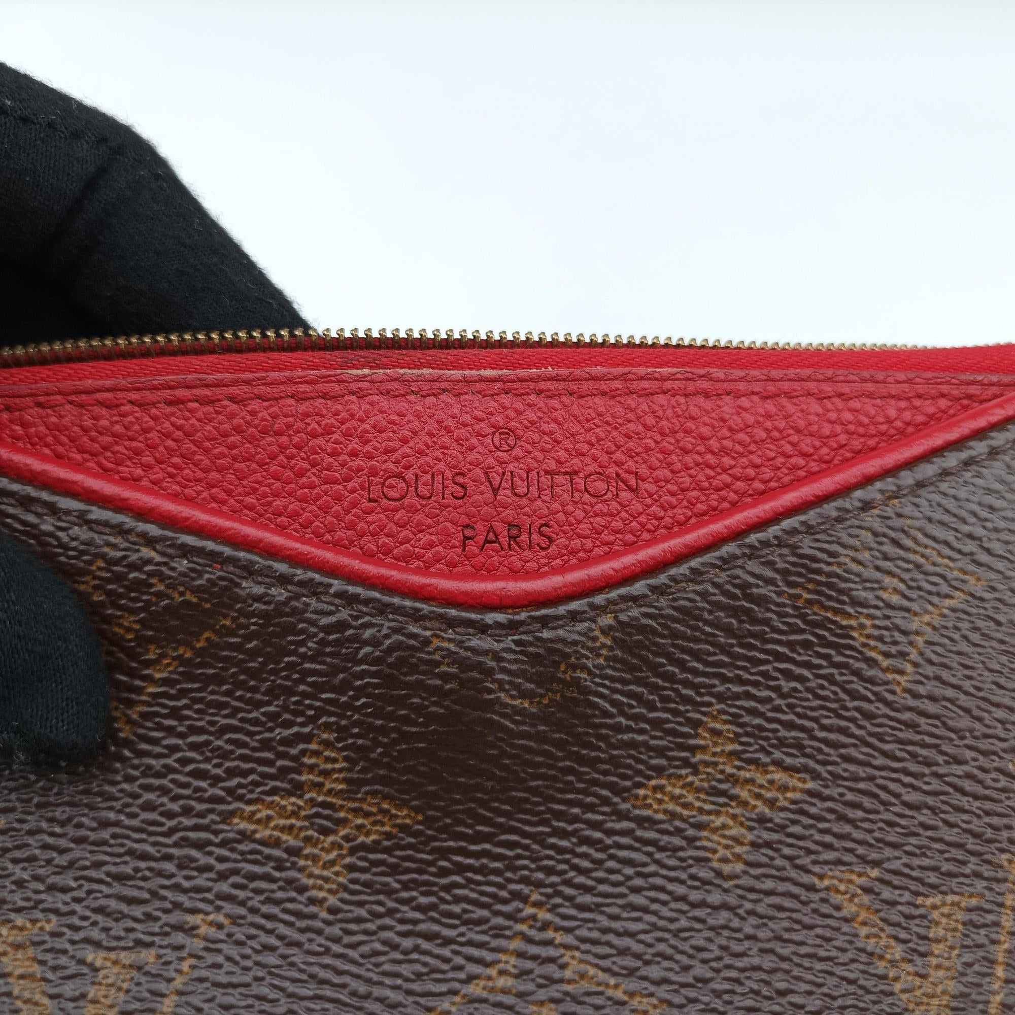 Vintage Louis Vuitton PALLAS Clutch brown×CERISE Monogram Canvas ácalf leather M41638 shoulderbag | stylenewstar