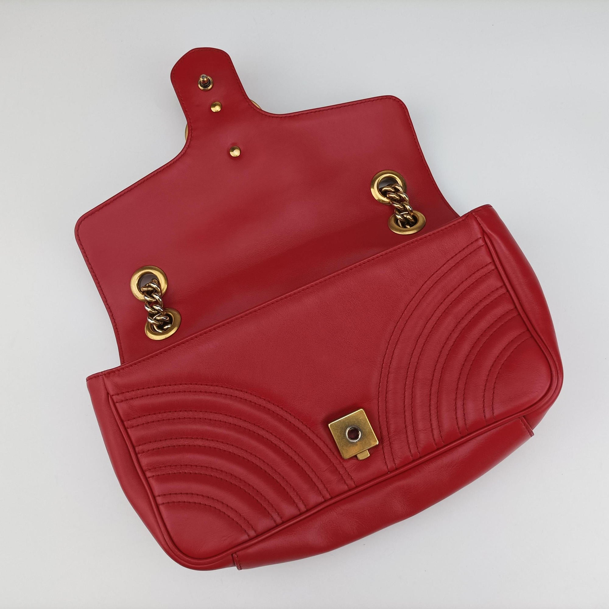 Pre-owned Gucci GG Marmont Red Leather 443497 shoulderbag | stylenewstar
