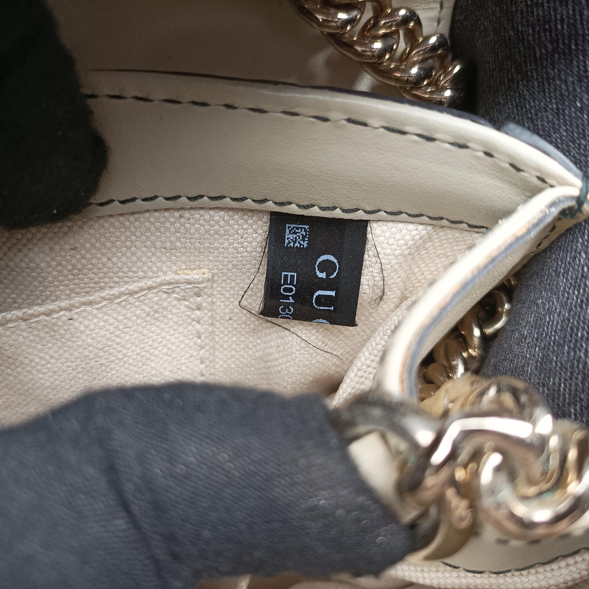 Pre-owned Gucci Emily white x beige canvas×leather 295402 shoulderbag | stylenewstar