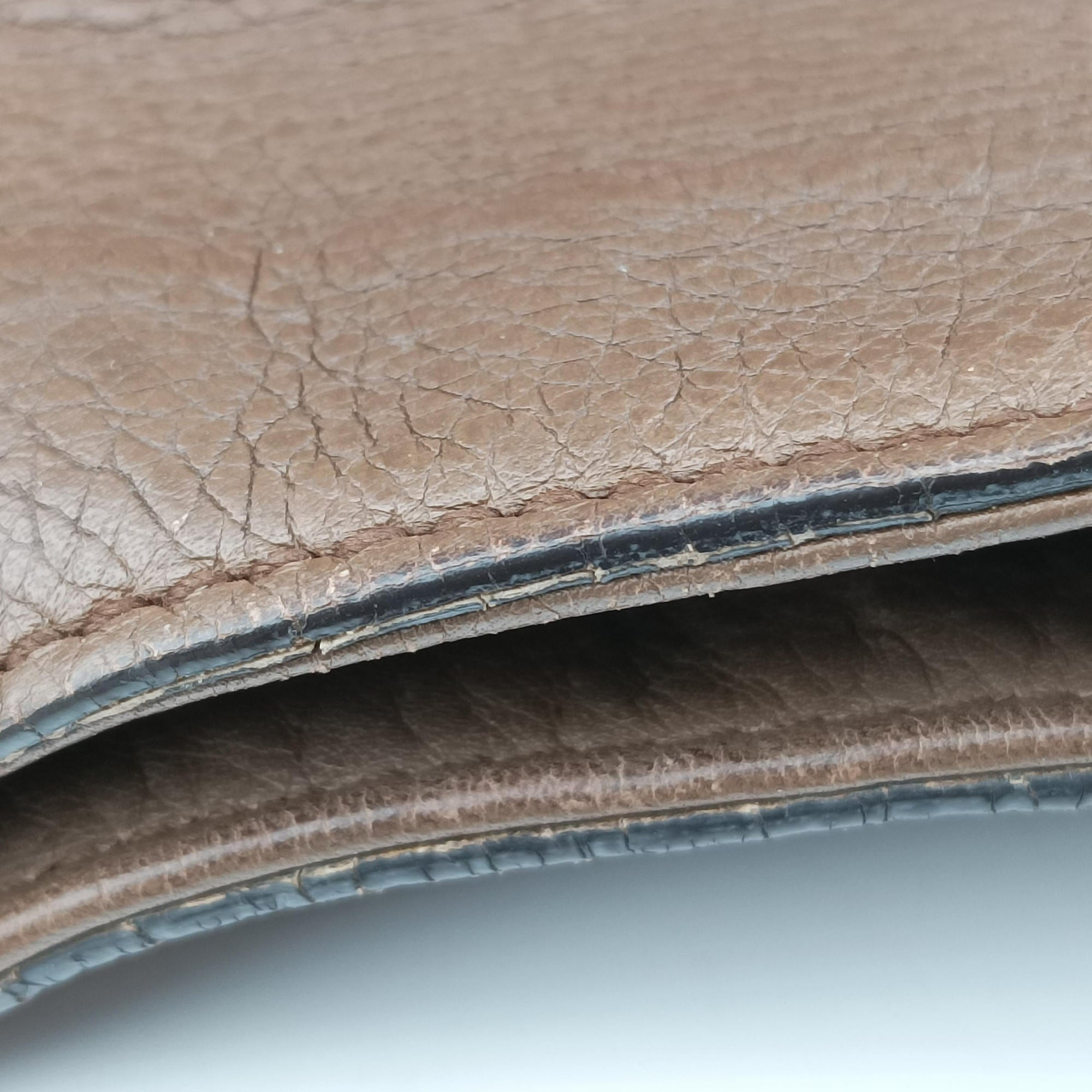 Pre-owned Gucci Soho Brown leather 308982 shoulderbag | stylenewstar
