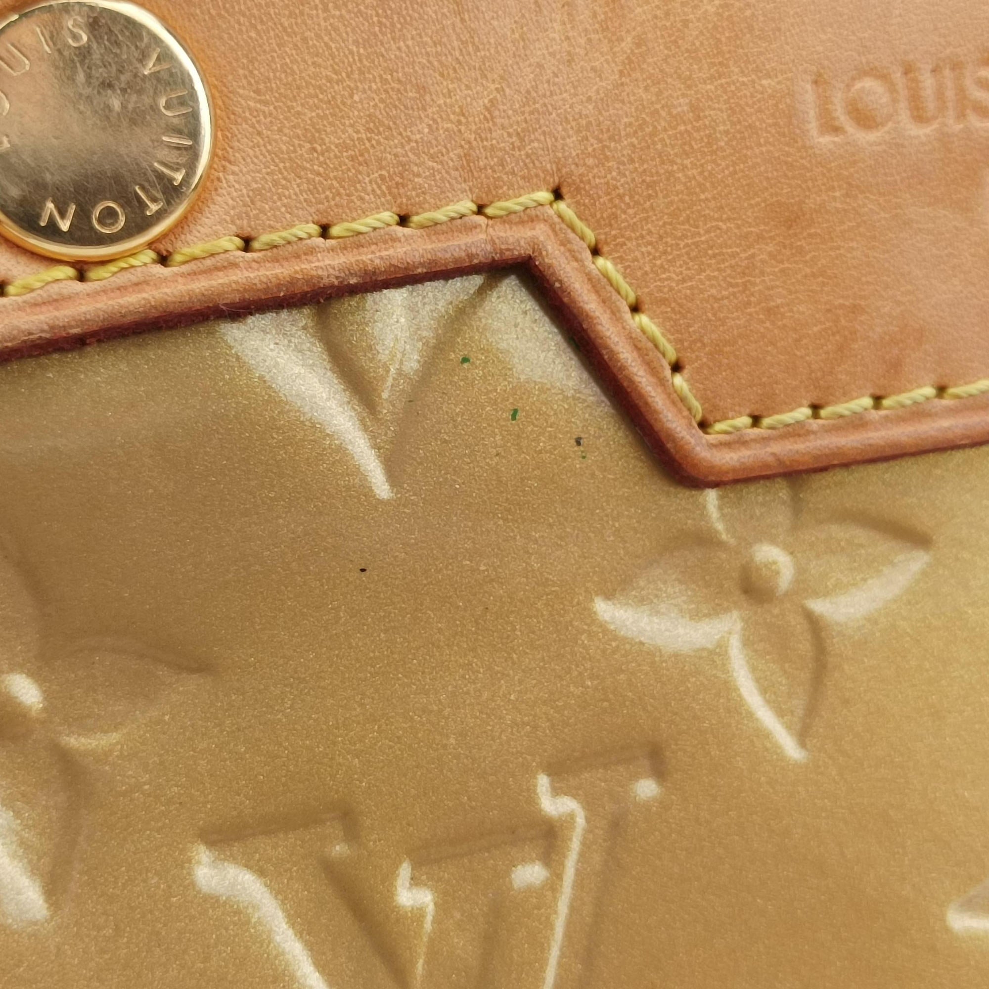 Vintage Louis Vuitton Brea MM Beige Poodle Vernis M91755 shoulderbag | stylenewstar