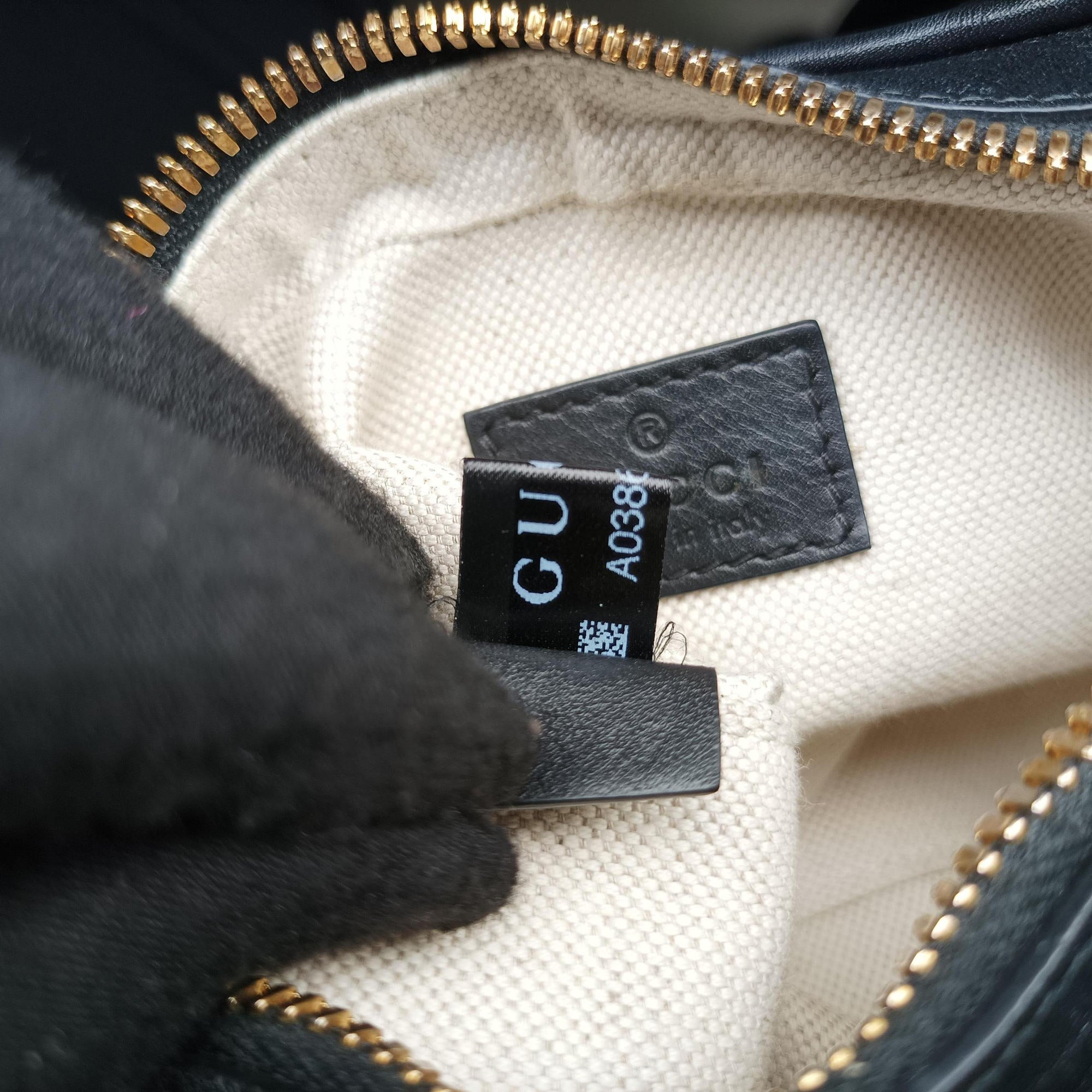 Secondhand Gucci ATTACHE Black Leather 699409 shoulderbag | stylenewstar